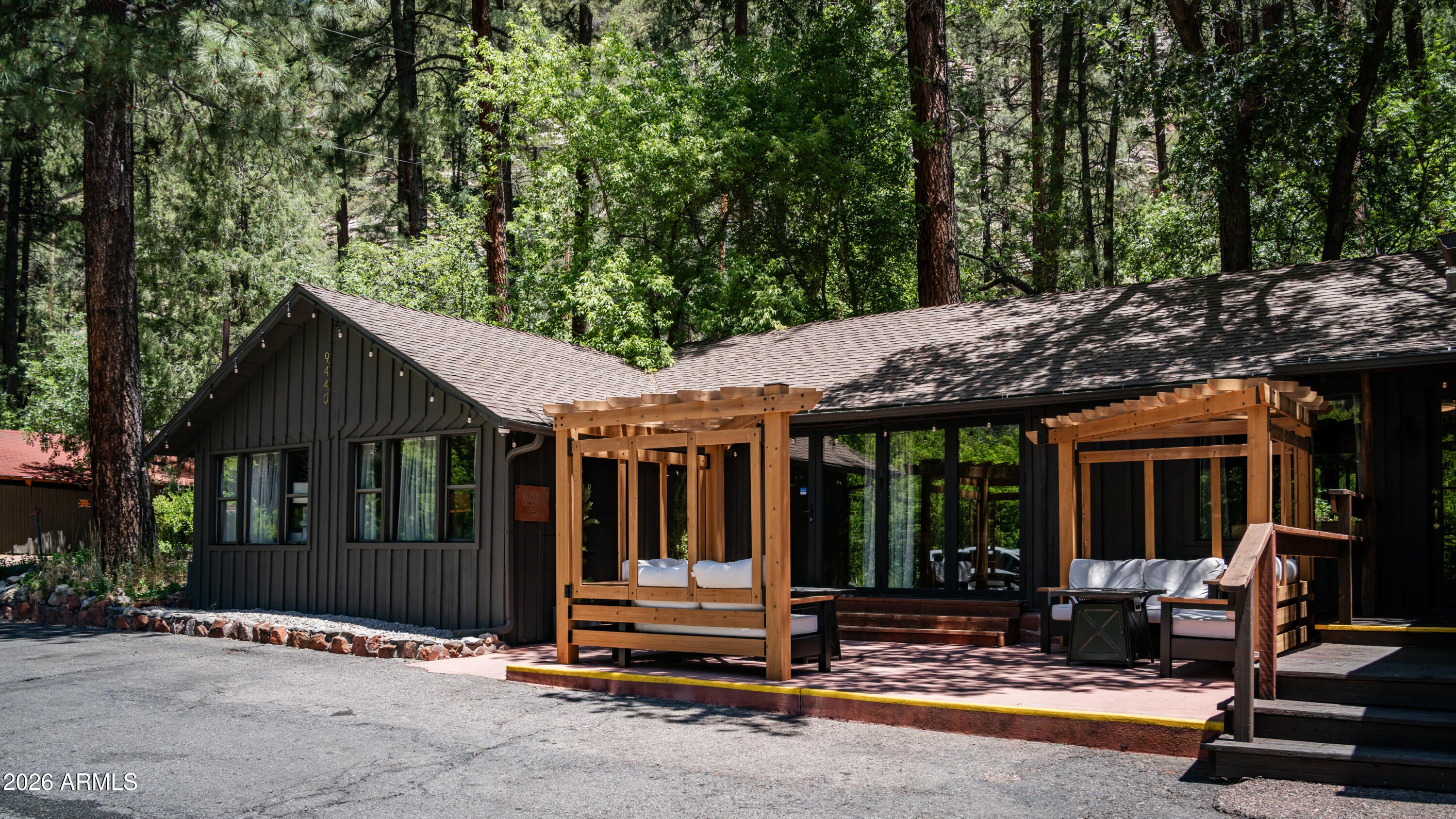 9448 N State Rte 89A --