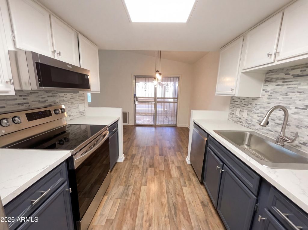 Photo of 406 E Behrend Drive, Phoenix, AZ 85024 (MLS # 7001760)