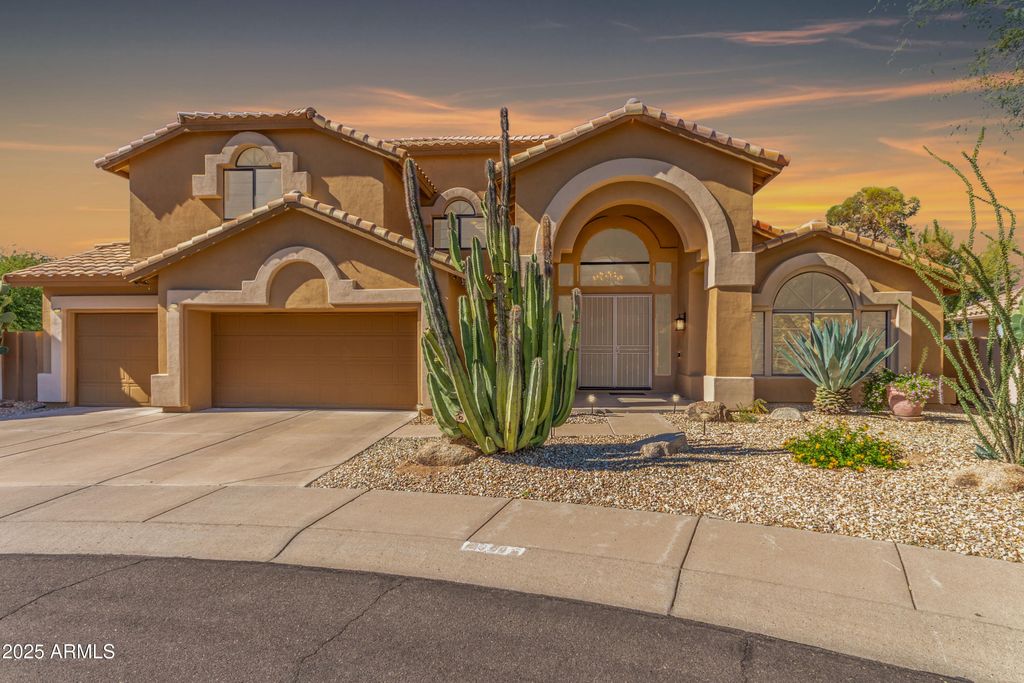 Photo of 29806 N 43rd Place, Cave Creek, AZ 85331 (MLS # 6942084)