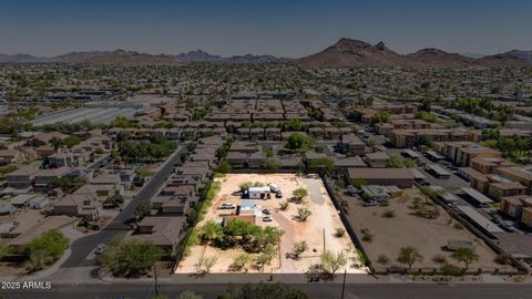 1851 E CAMPO BELLO Drive Phoenix AZ 85022
