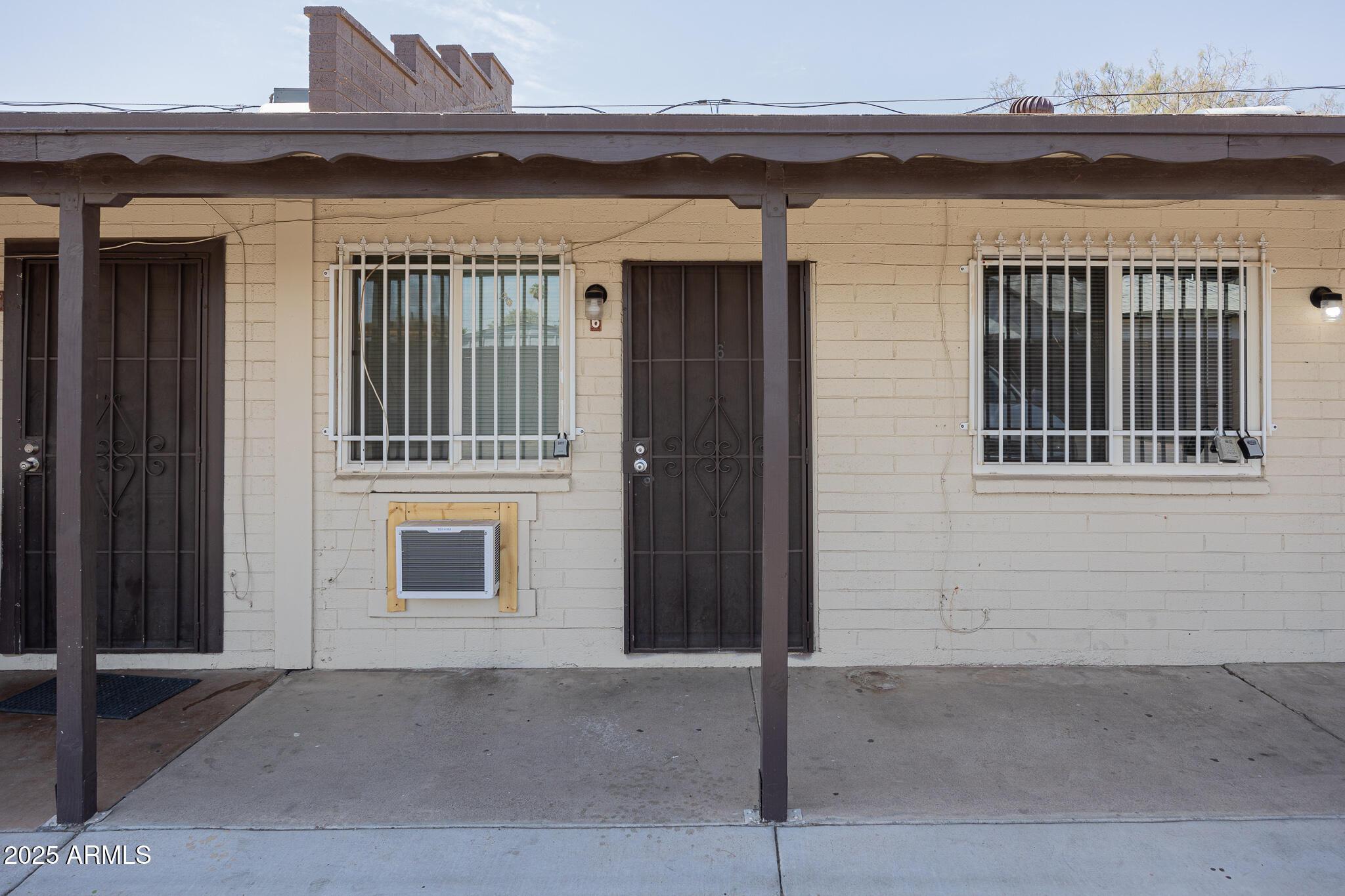 1915 N 26th Place Apt 6