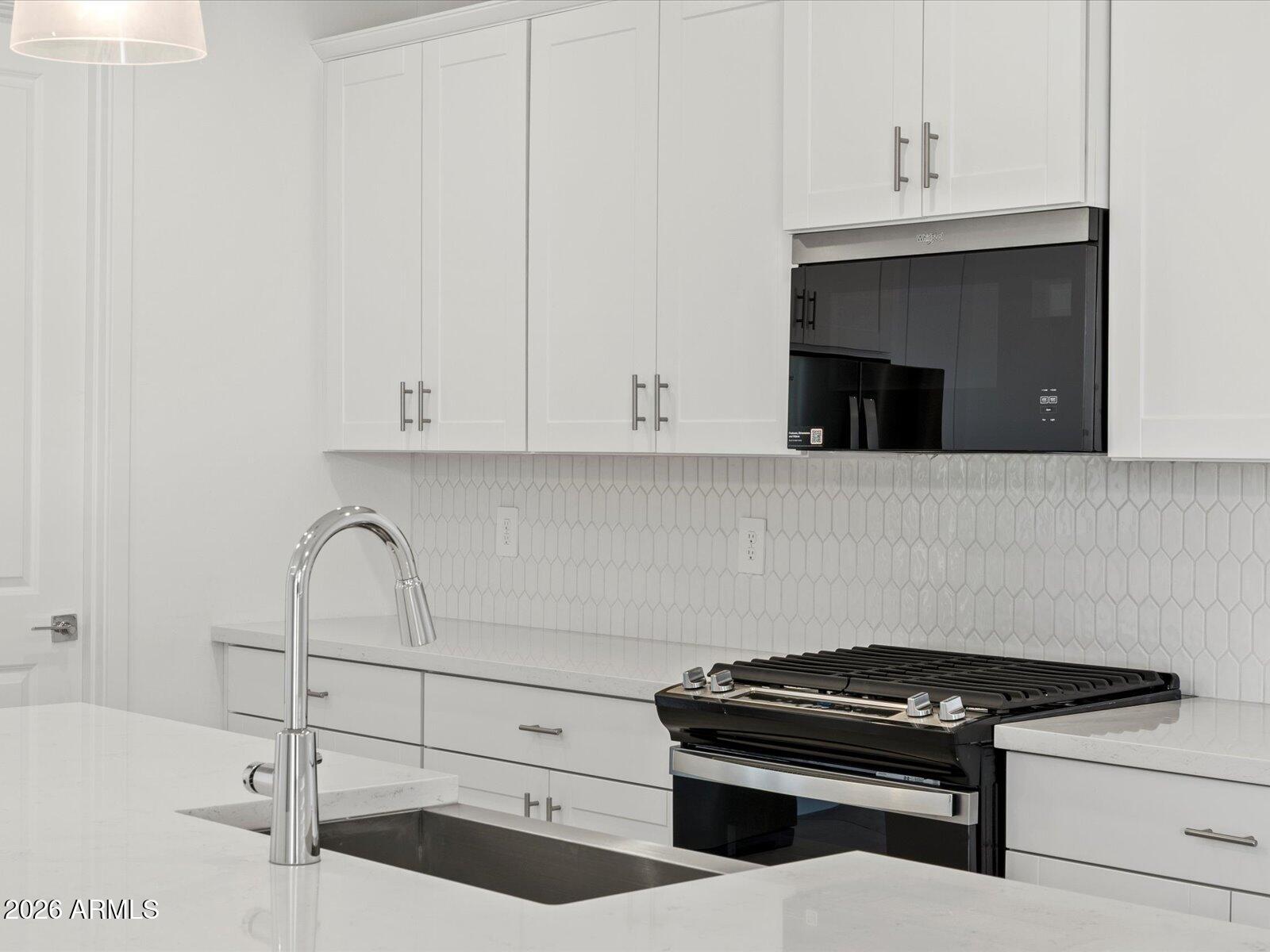 Properties 4 37109 W Montserrat Street