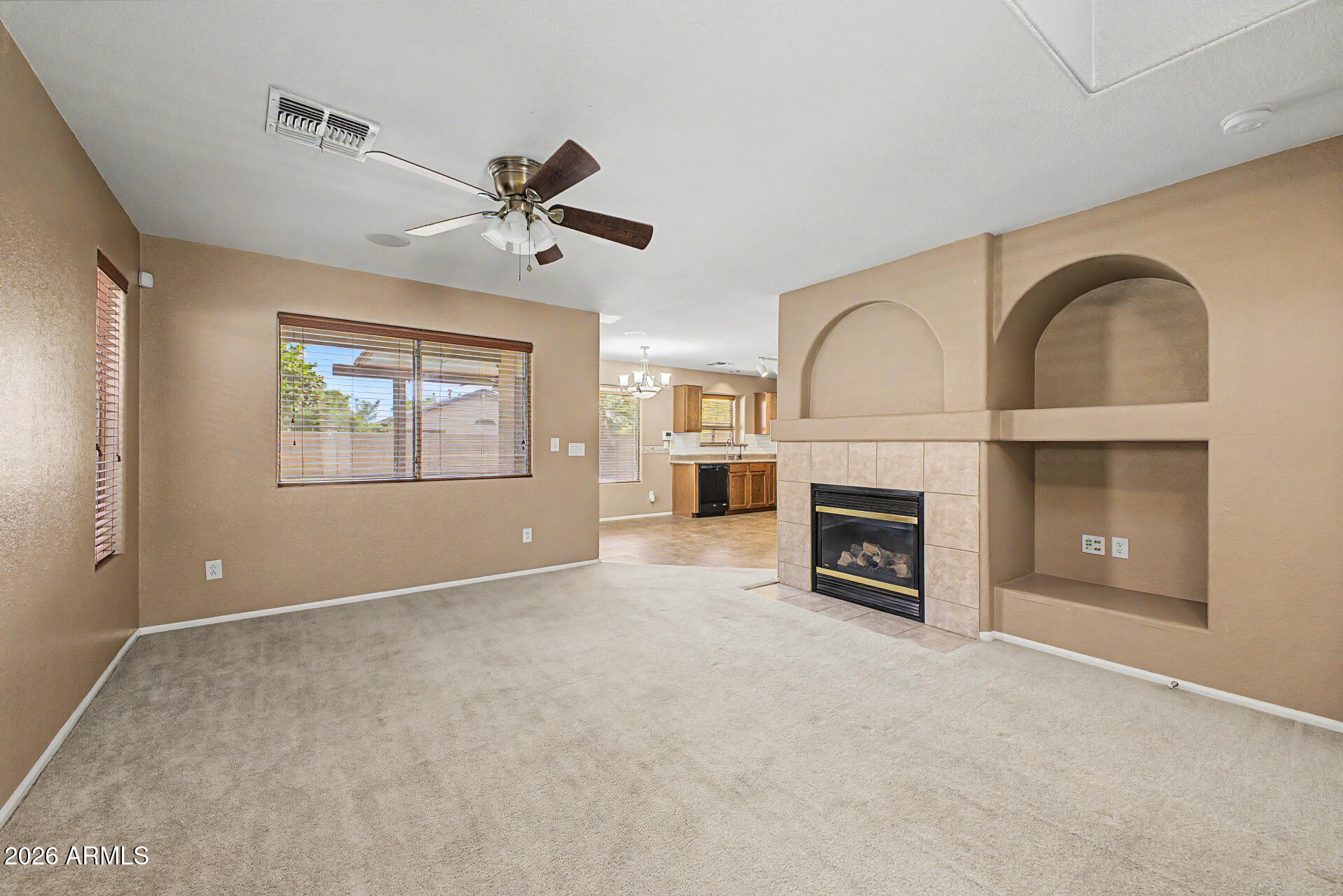 2511 W GAMBIT Trail