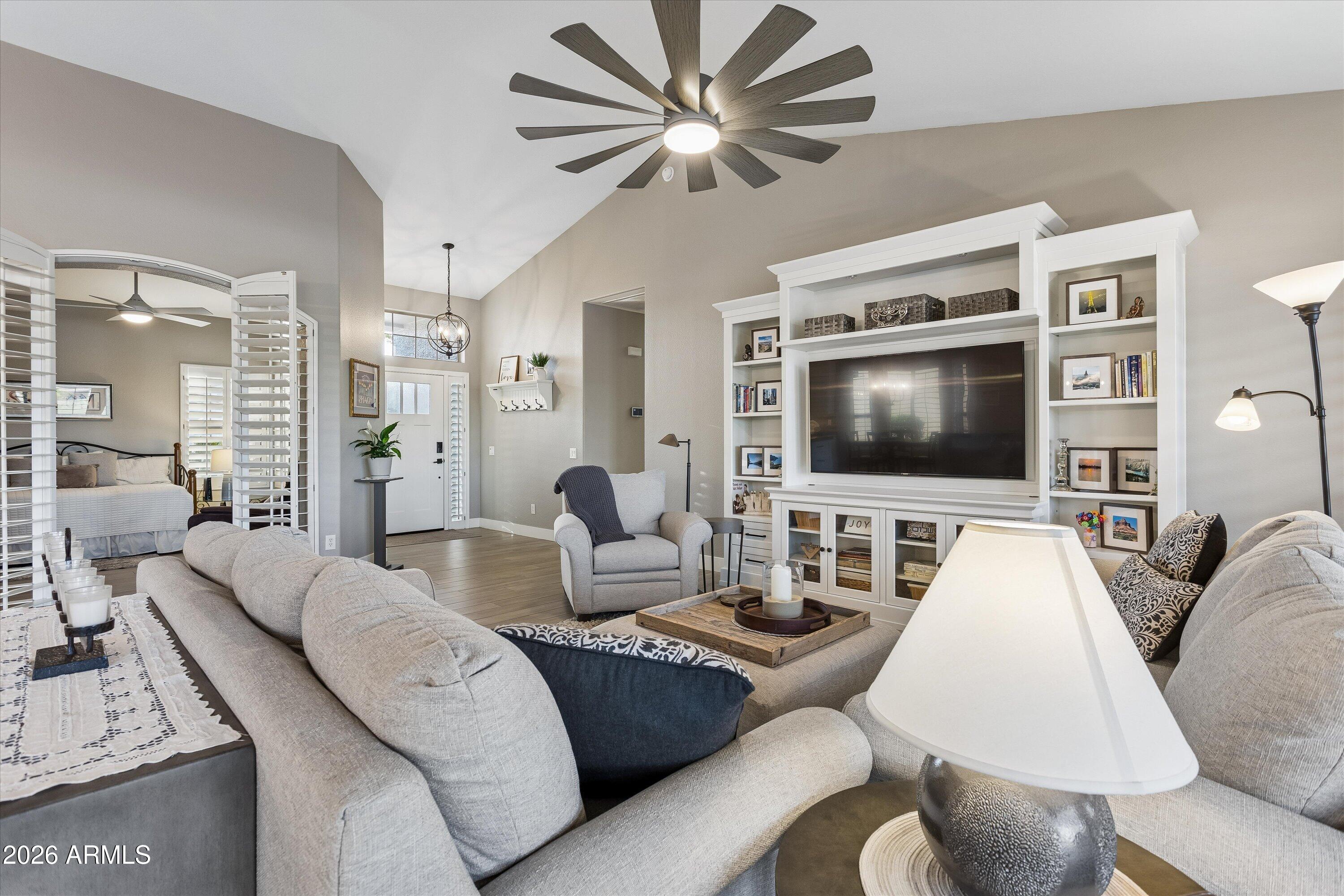 9010 E CEDAR WAXWING Drive