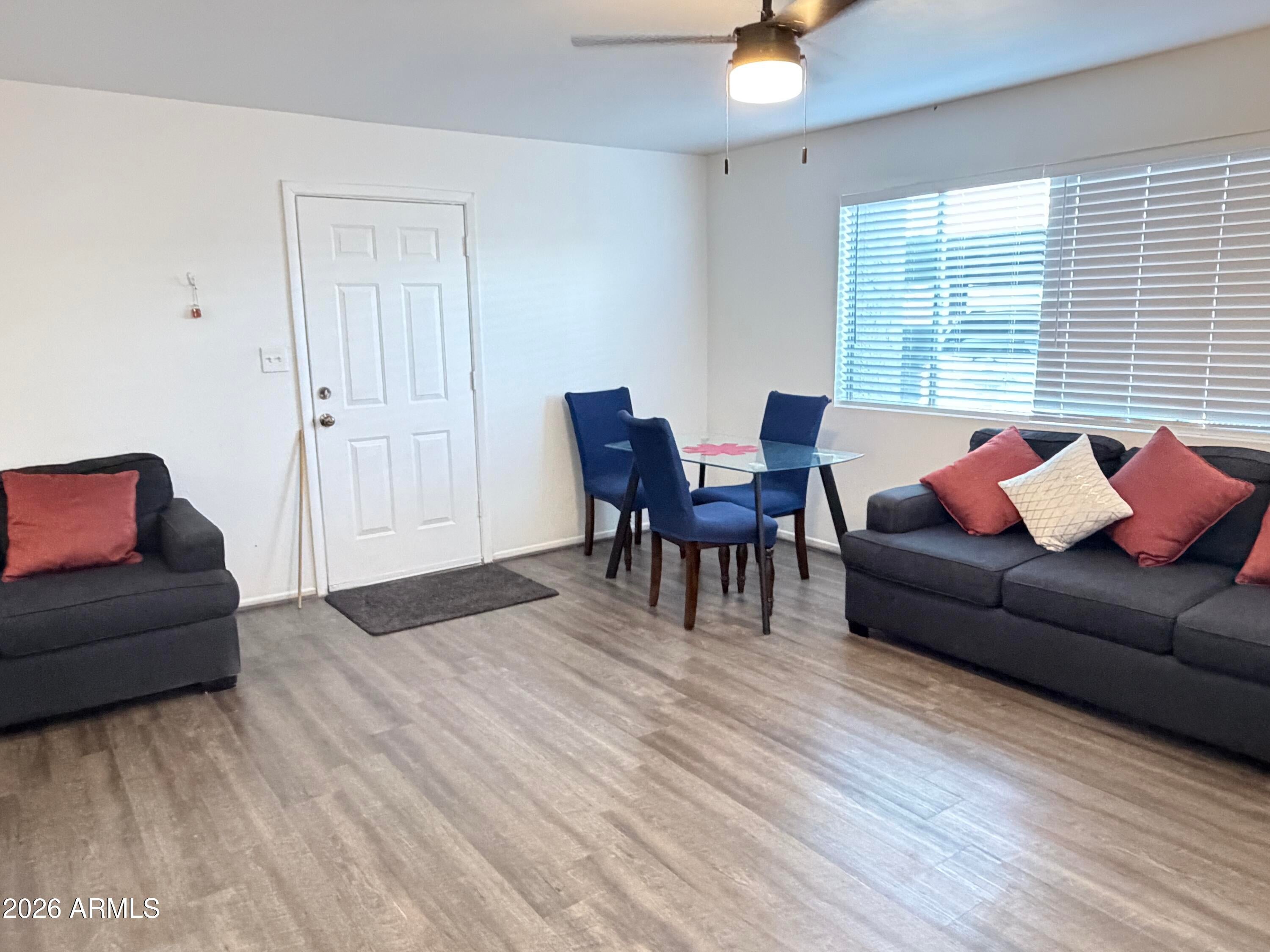 700 W UNIVERSITY Drive 122