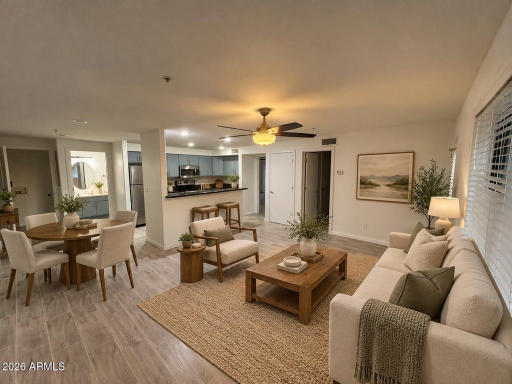 Photo of 724 E Devonshire Avenue #302, Phoenix, AZ 85014 (MLS # 7093973)
