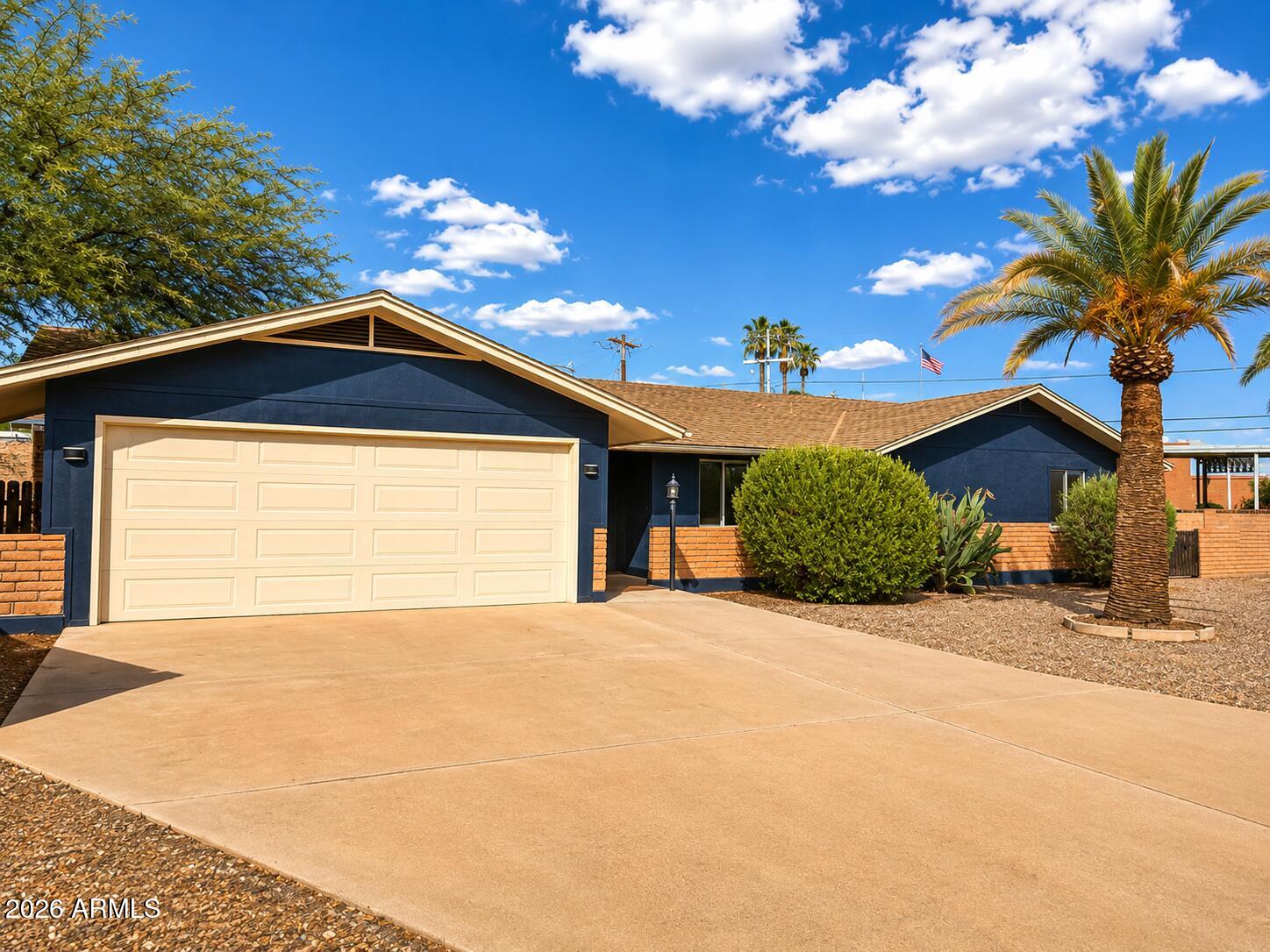 322 E MARKLEY Drive