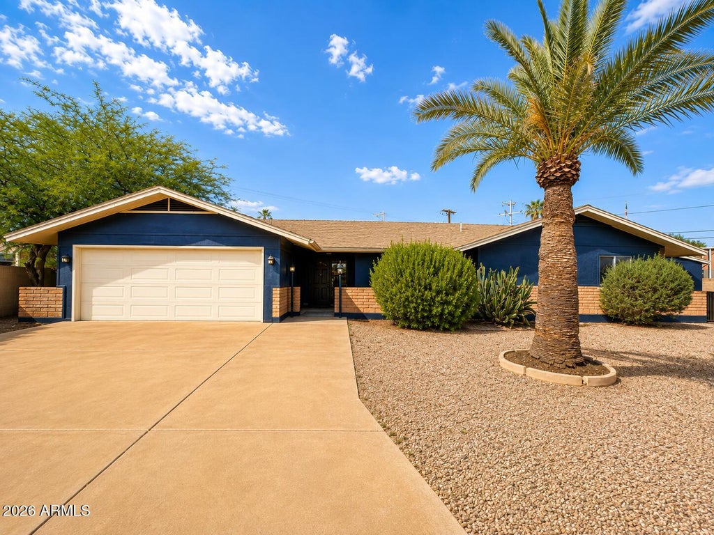 Photo of 322 E Markley Drive, Casa Grande, AZ 85122 (MLS # 7070992)