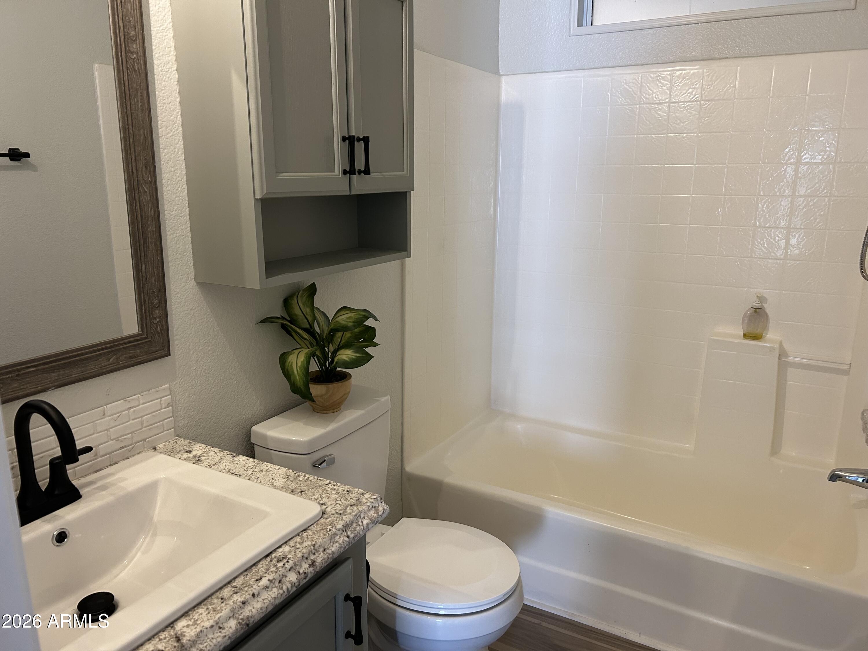 Apache East Estate - Residential