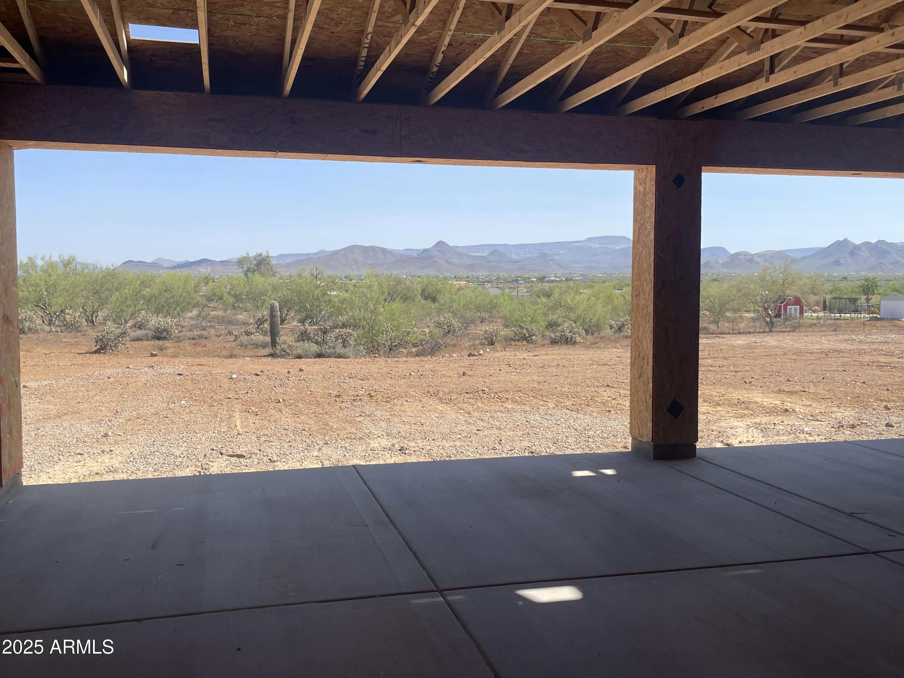 1244 E SMOKEHOUSE Trail