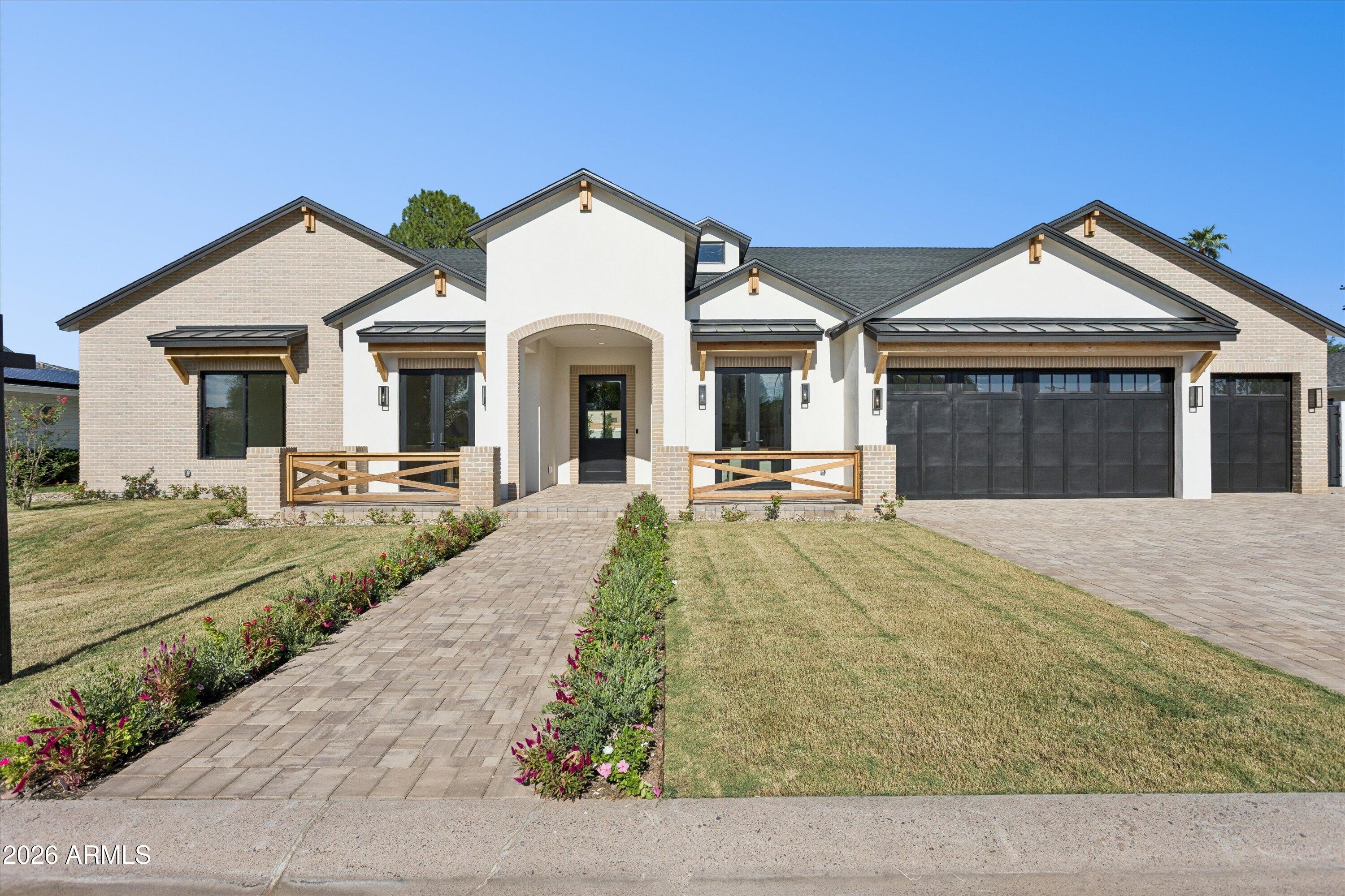 4510 E CALLE TUBERIA --