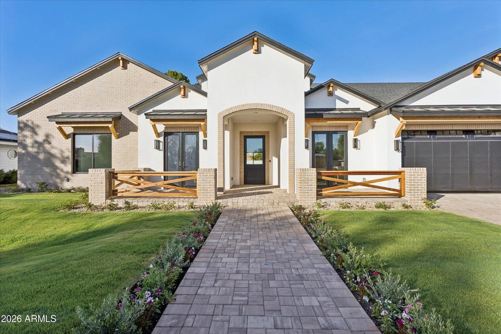 Photo of 4510 E Calle Tuberia, Phoenix, AZ 85018 (MLS # 7091464)