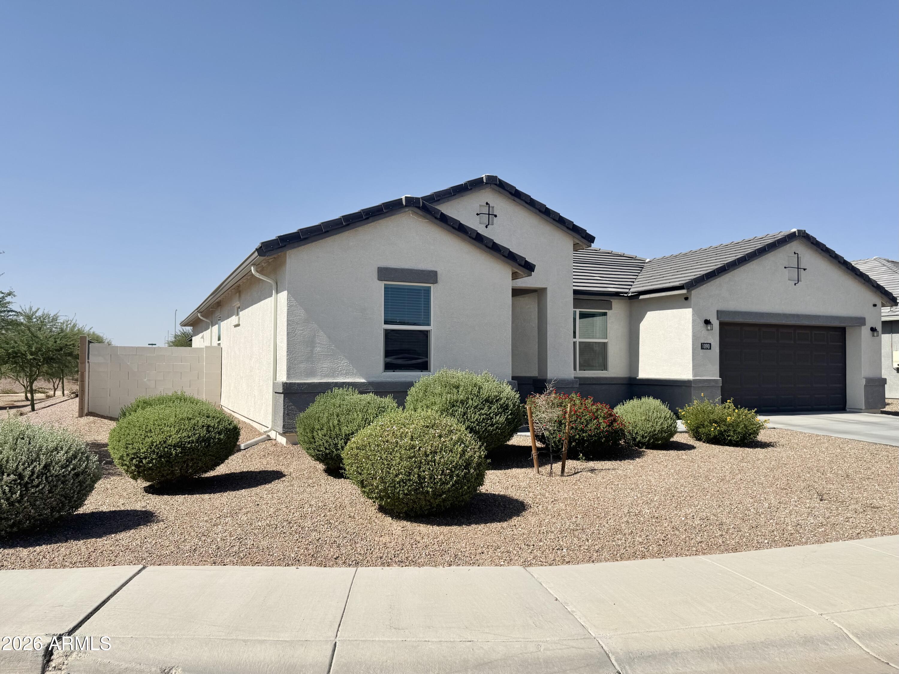 1090 W BEACON Drive
