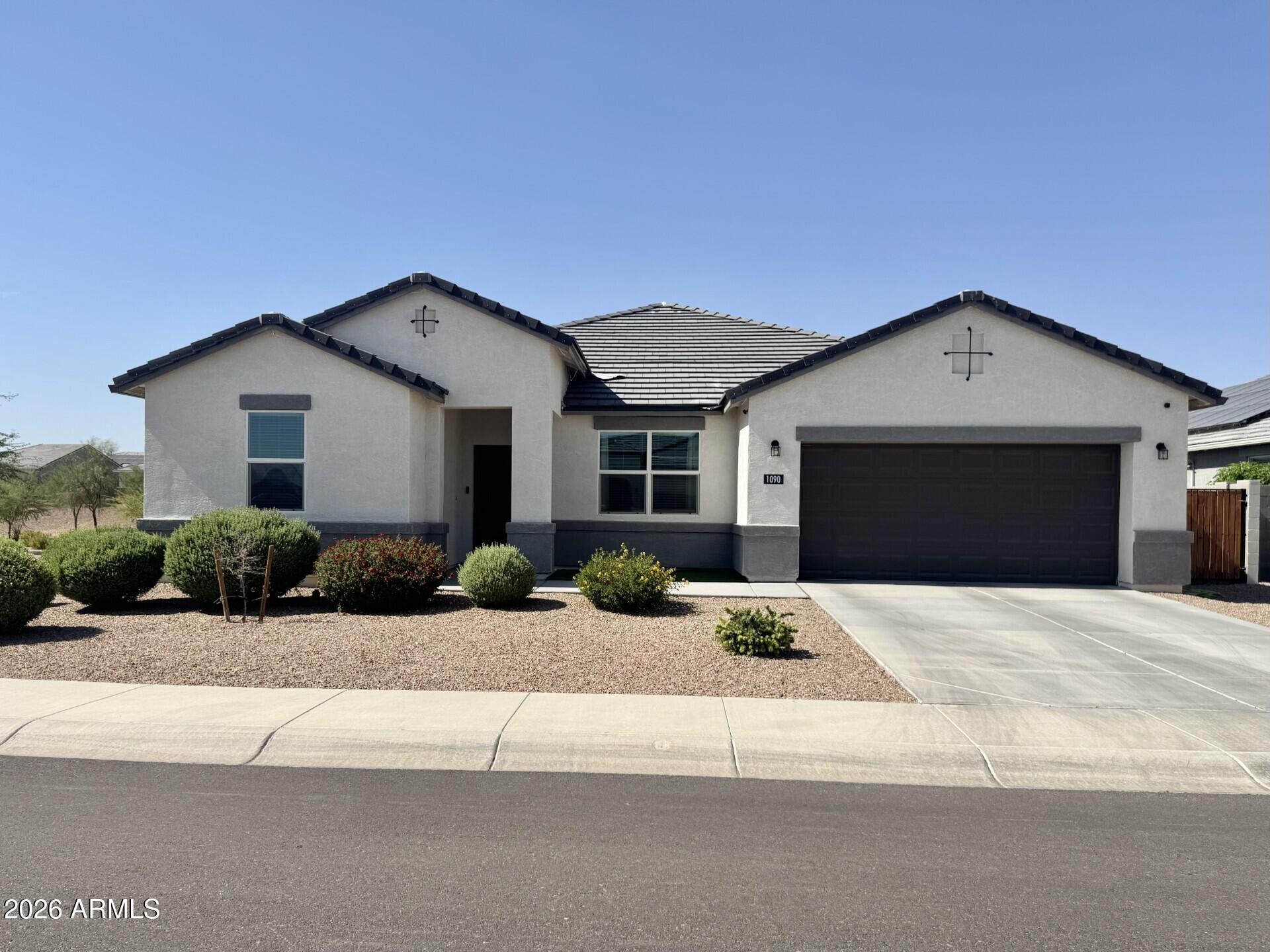 1090 W BEACON Drive