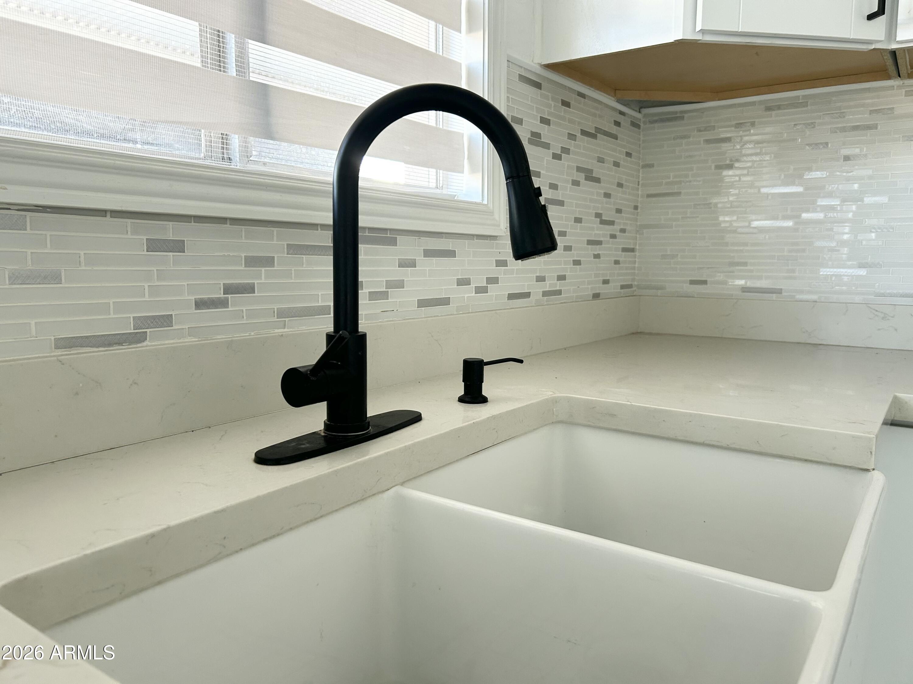 6565 N 19TH Avenue 27