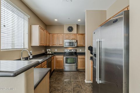 42424 N GAVILAN PEAK Parkway 33104 Anthem AZ 85086