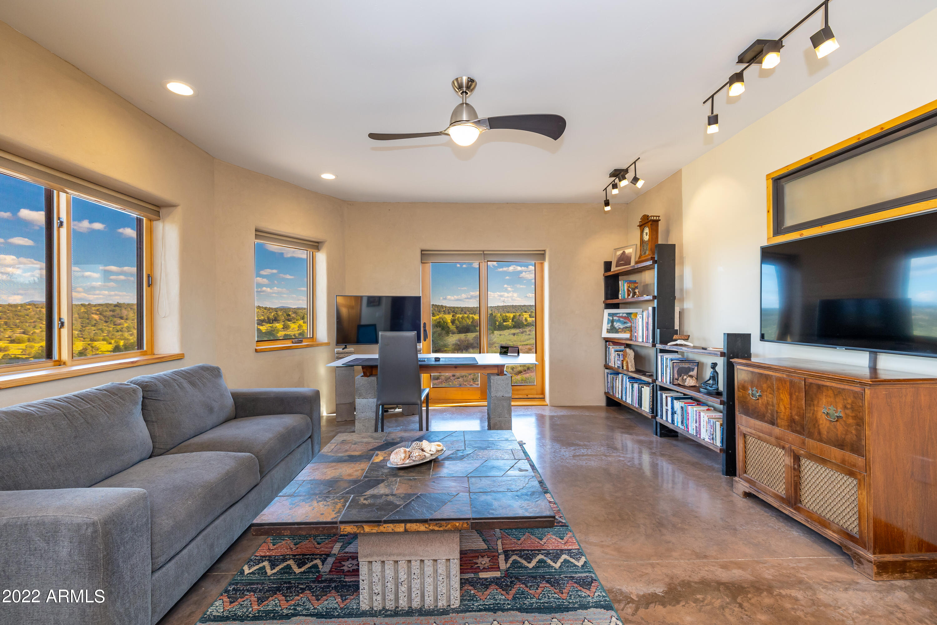 HOWARD MESA RANCH PHASE 2 UNIT 3 LOT 792 - Residential