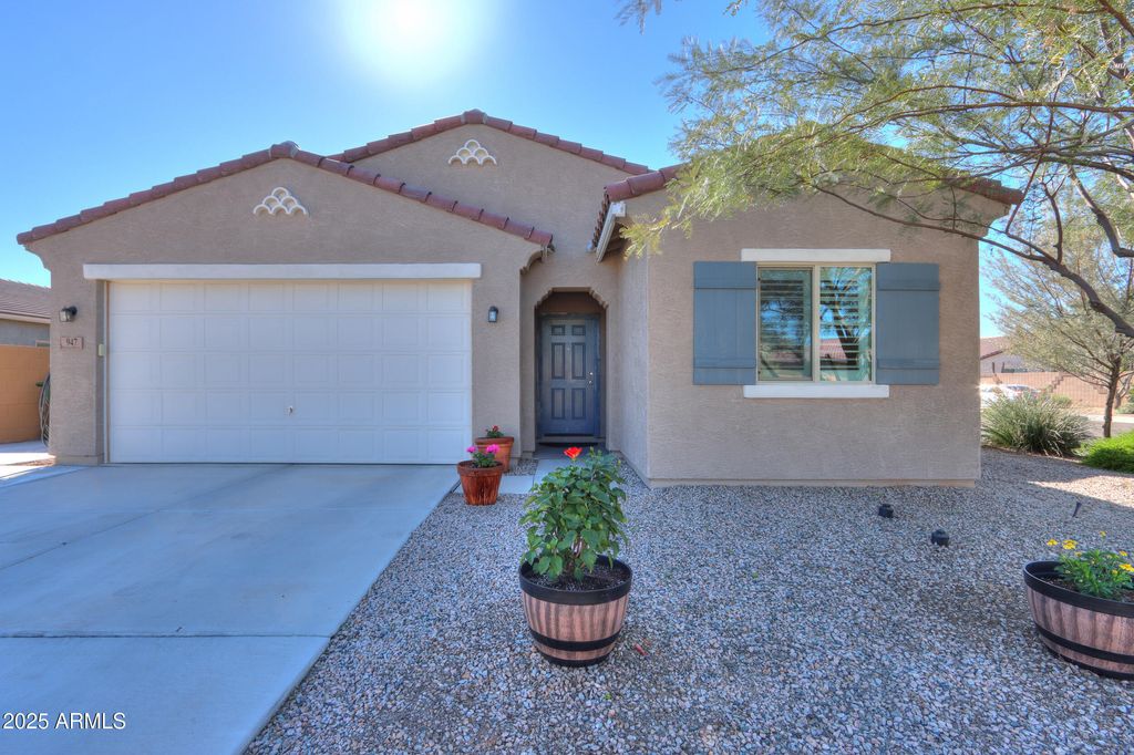 Photo of 947 E Wiley Way, Casa Grande, AZ 85122 (MLS # 6954846)