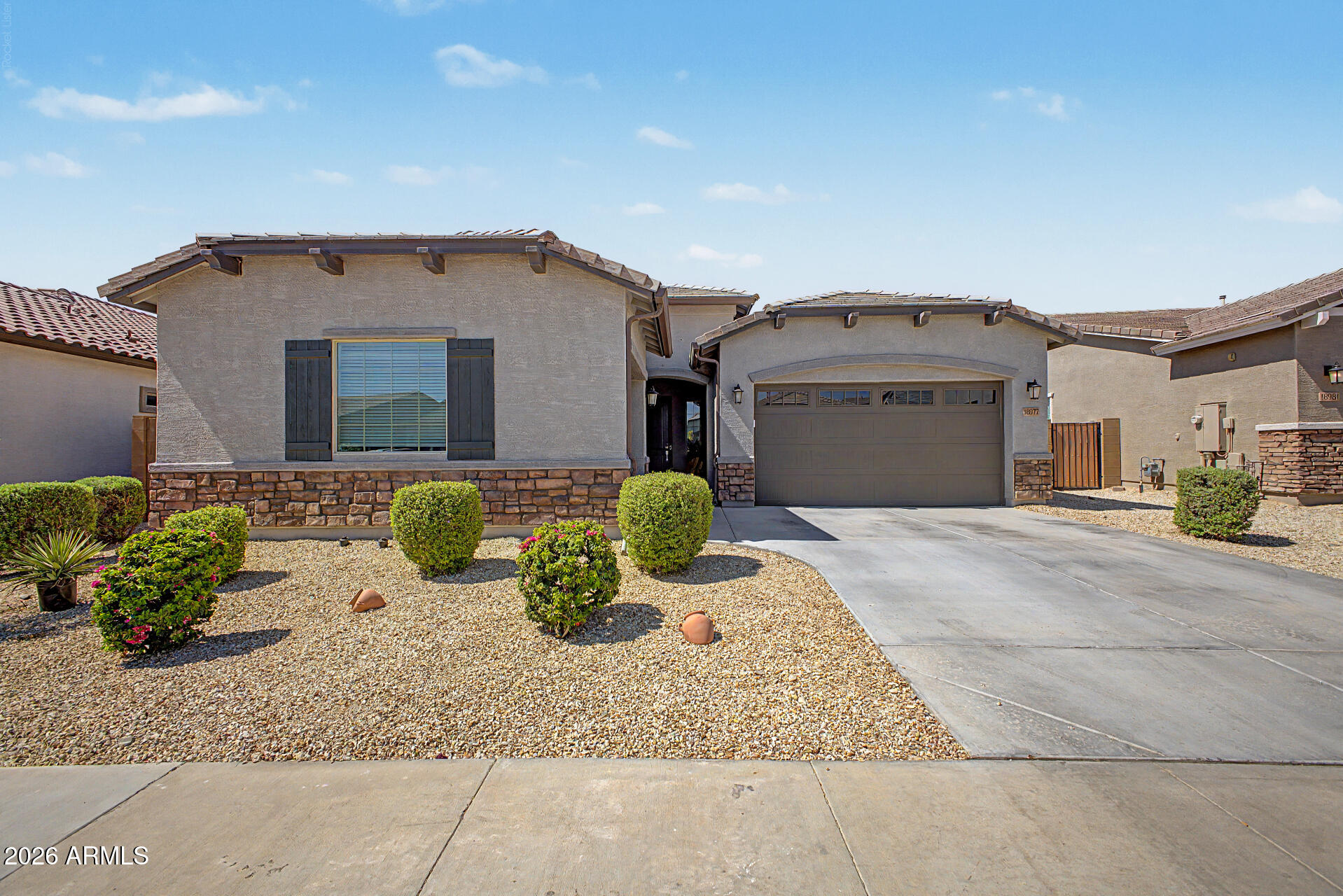 18977 W DESERT HILLS Drive