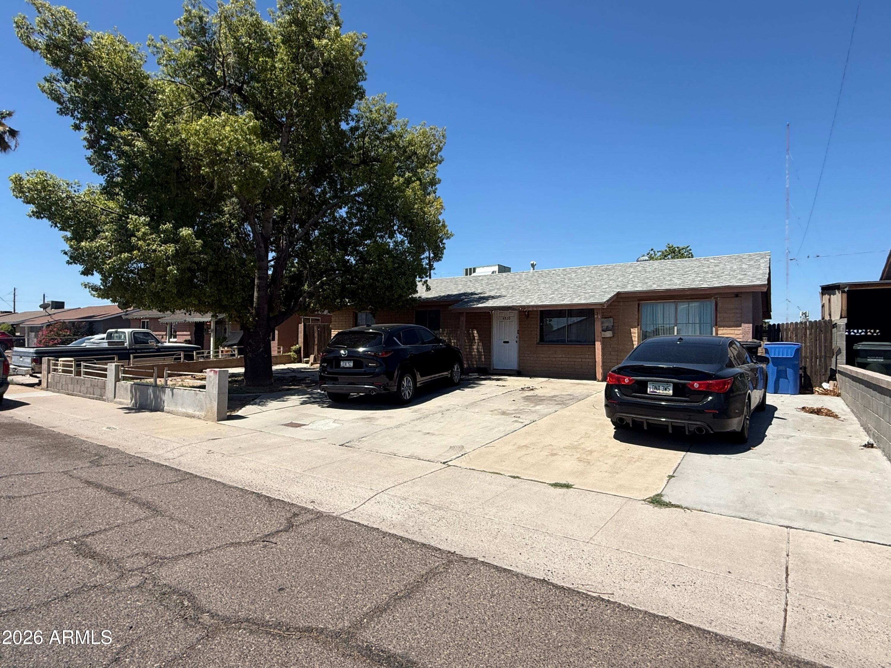 4820 N 73RD Avenue