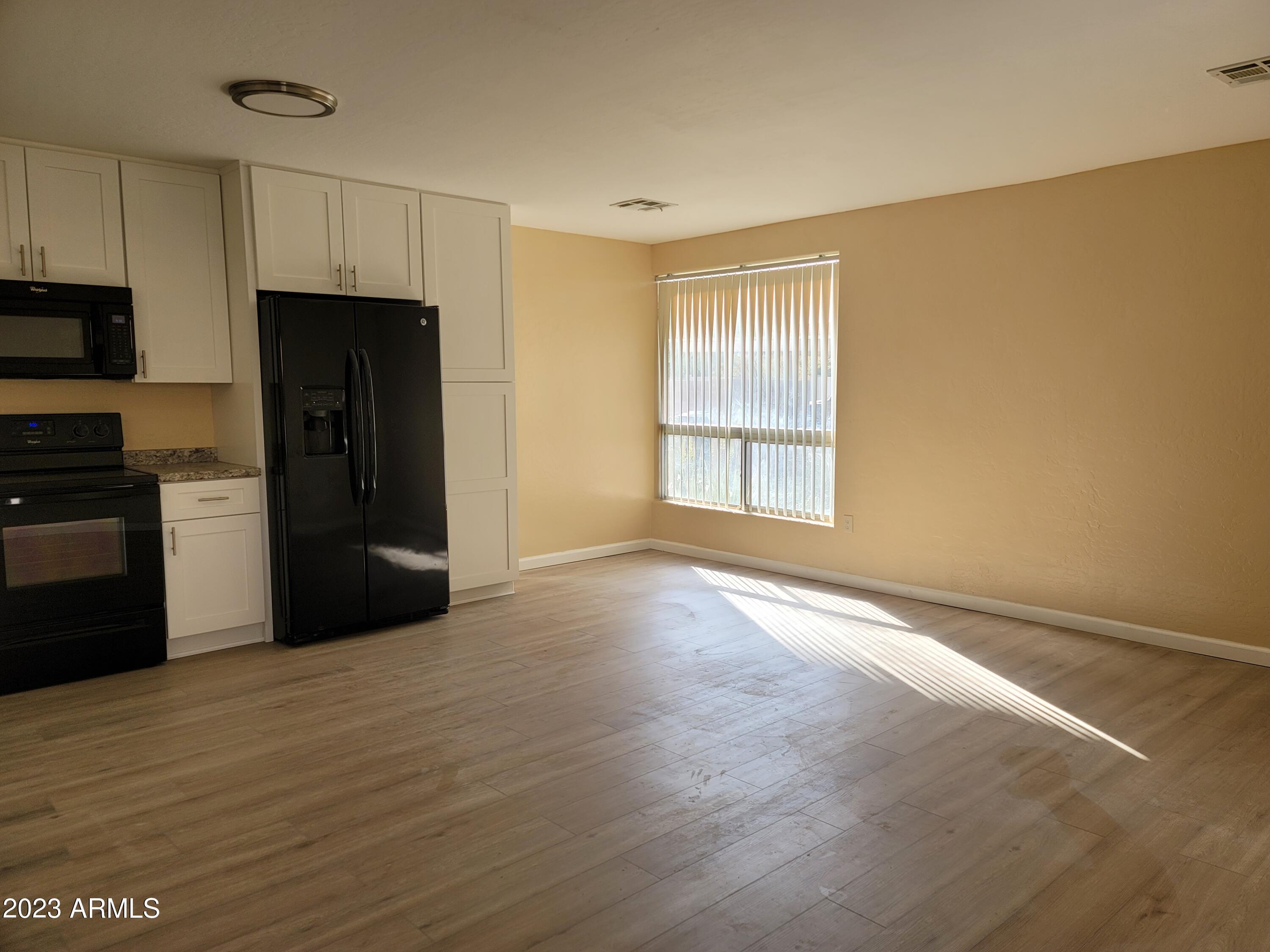 532 W 9th Street Apt 101