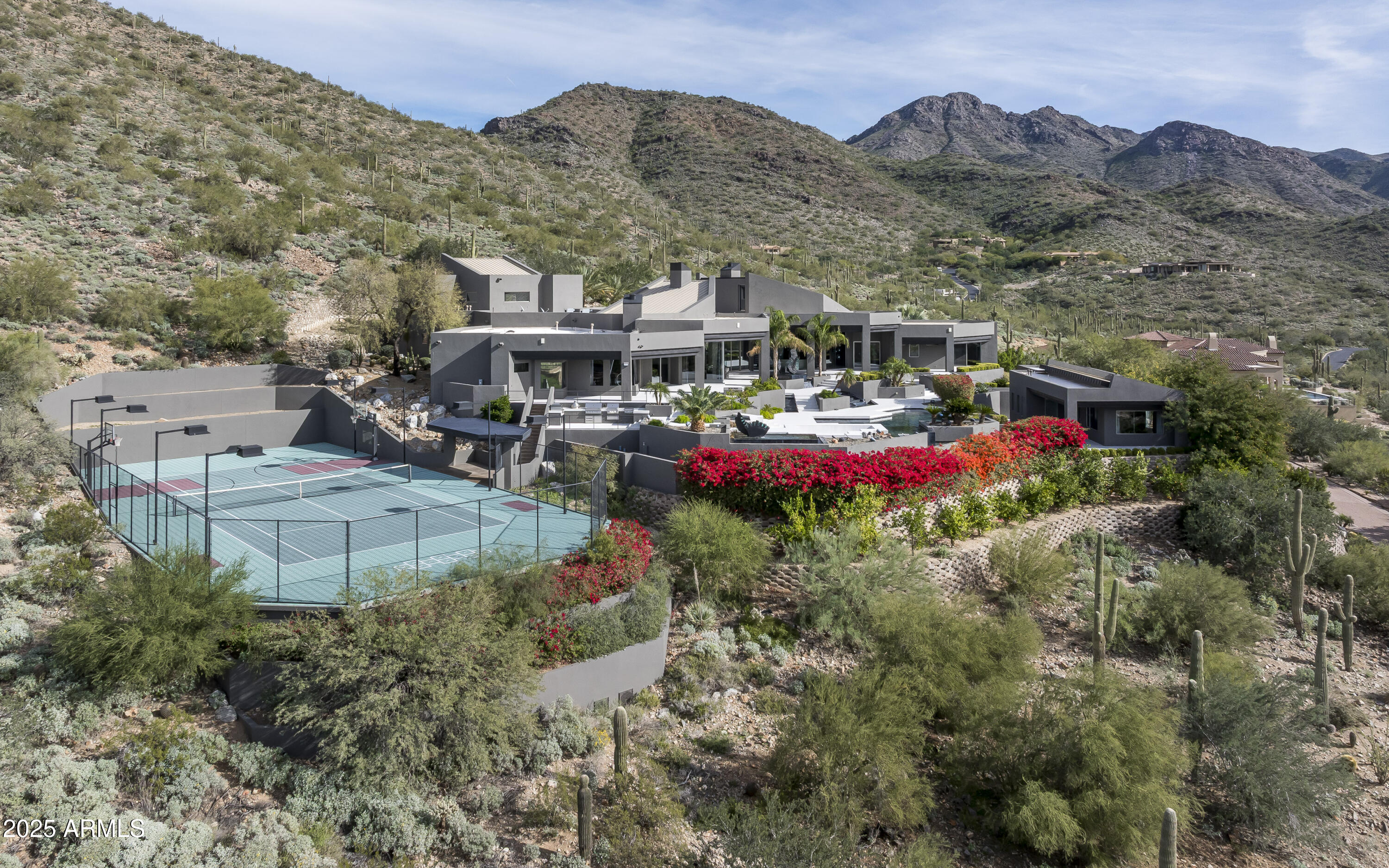 10324 E CALLE DE LAS BRISAS --