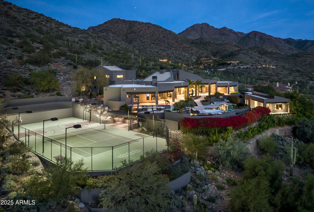 Photo of 10324 E Calle De Las Brisas, Scottsdale, AZ 85255 (MLS # 6964270)