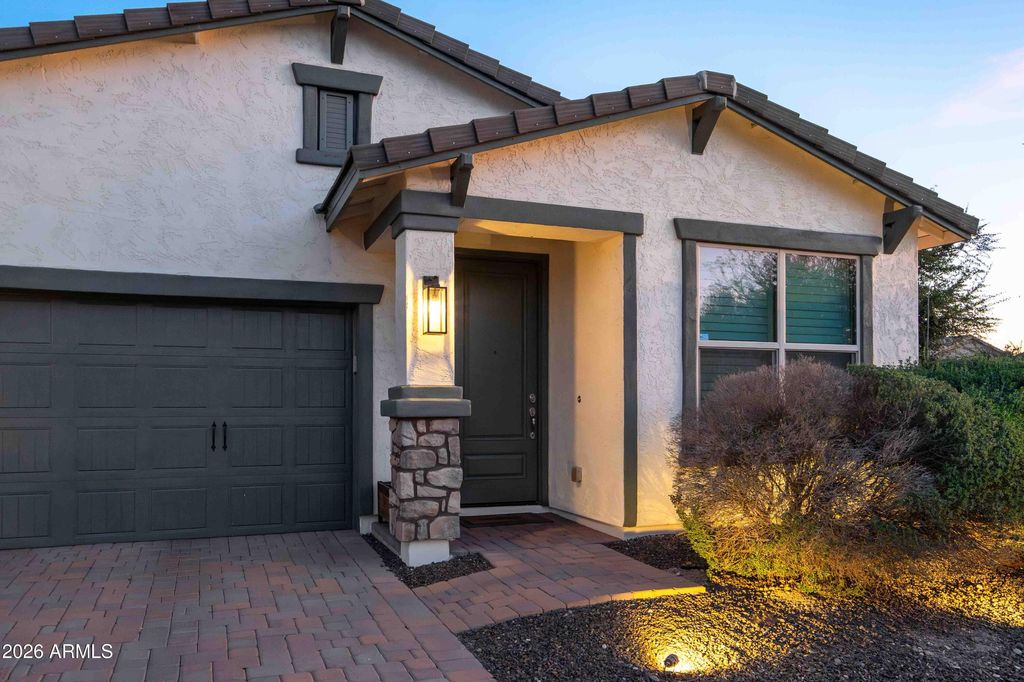 Photo of 319 E Toscana Drive, San Tan Valley, AZ 85140 (MLS # 7001698)