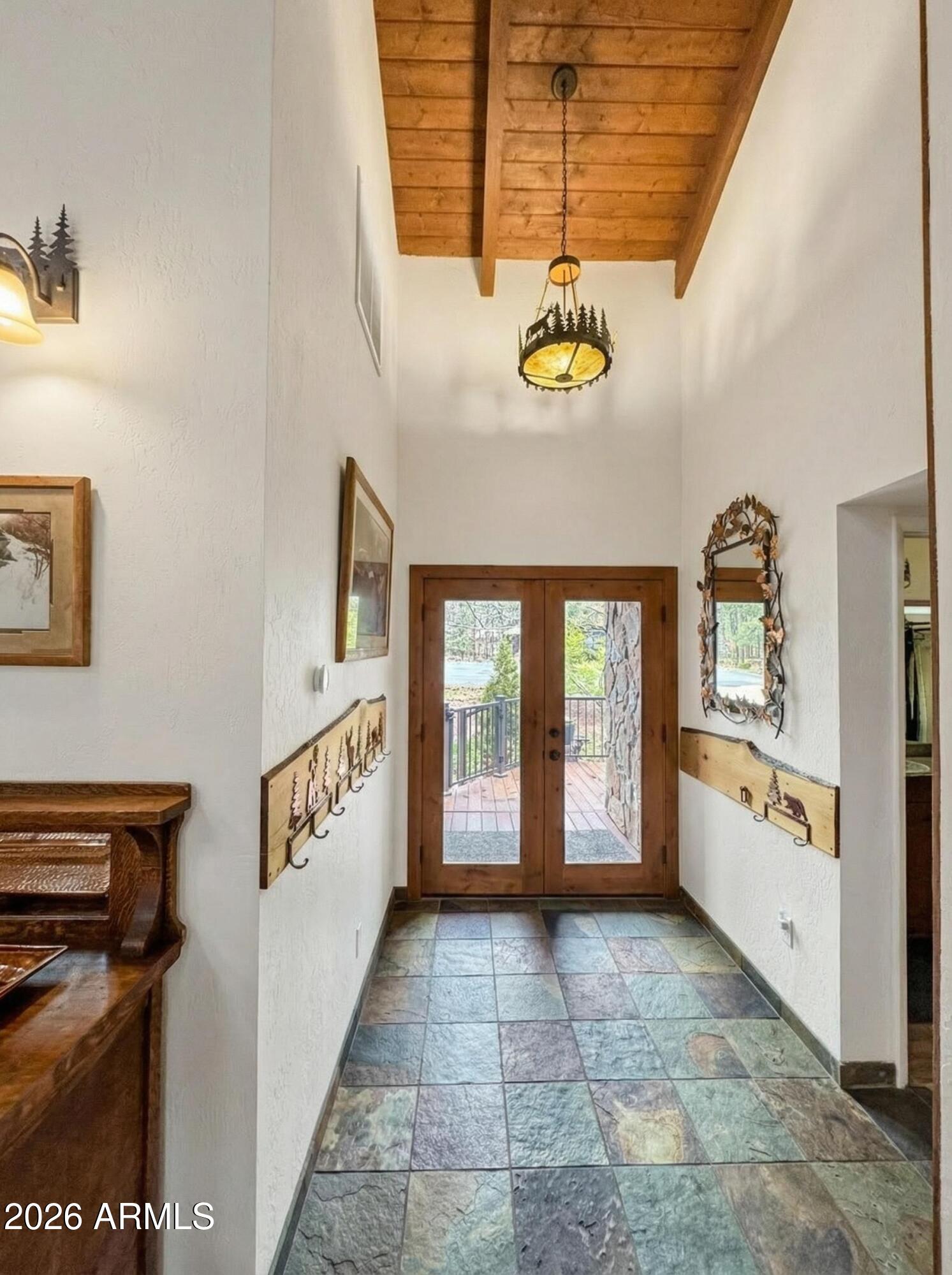 PINETOP LAKES UNIT 3 - Residential