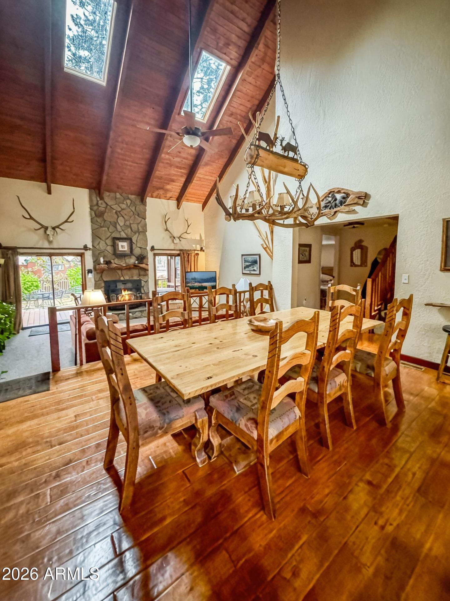 PINETOP LAKES UNIT 3 - Residential