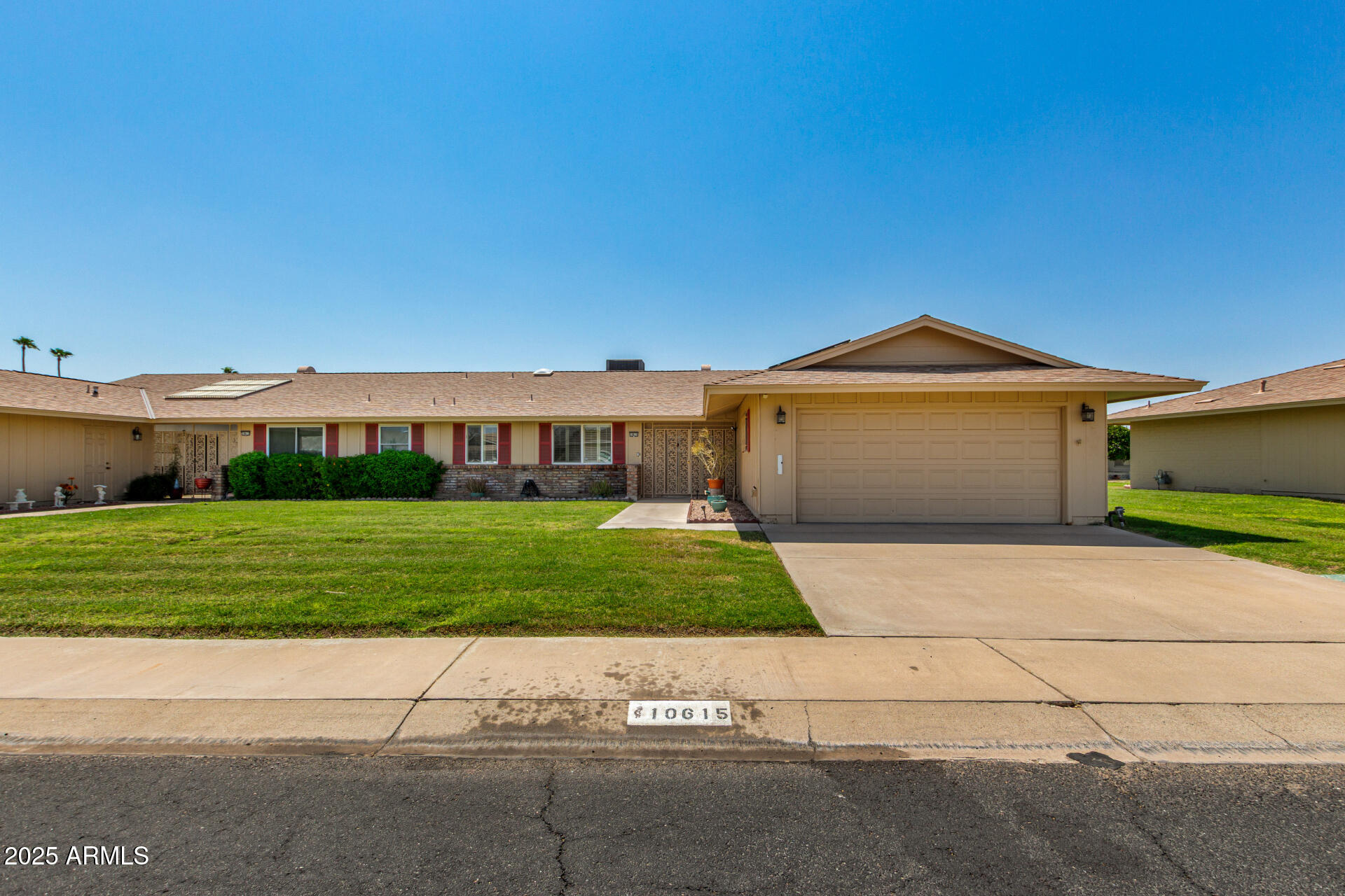 10615 W ROUNDELAY Circle