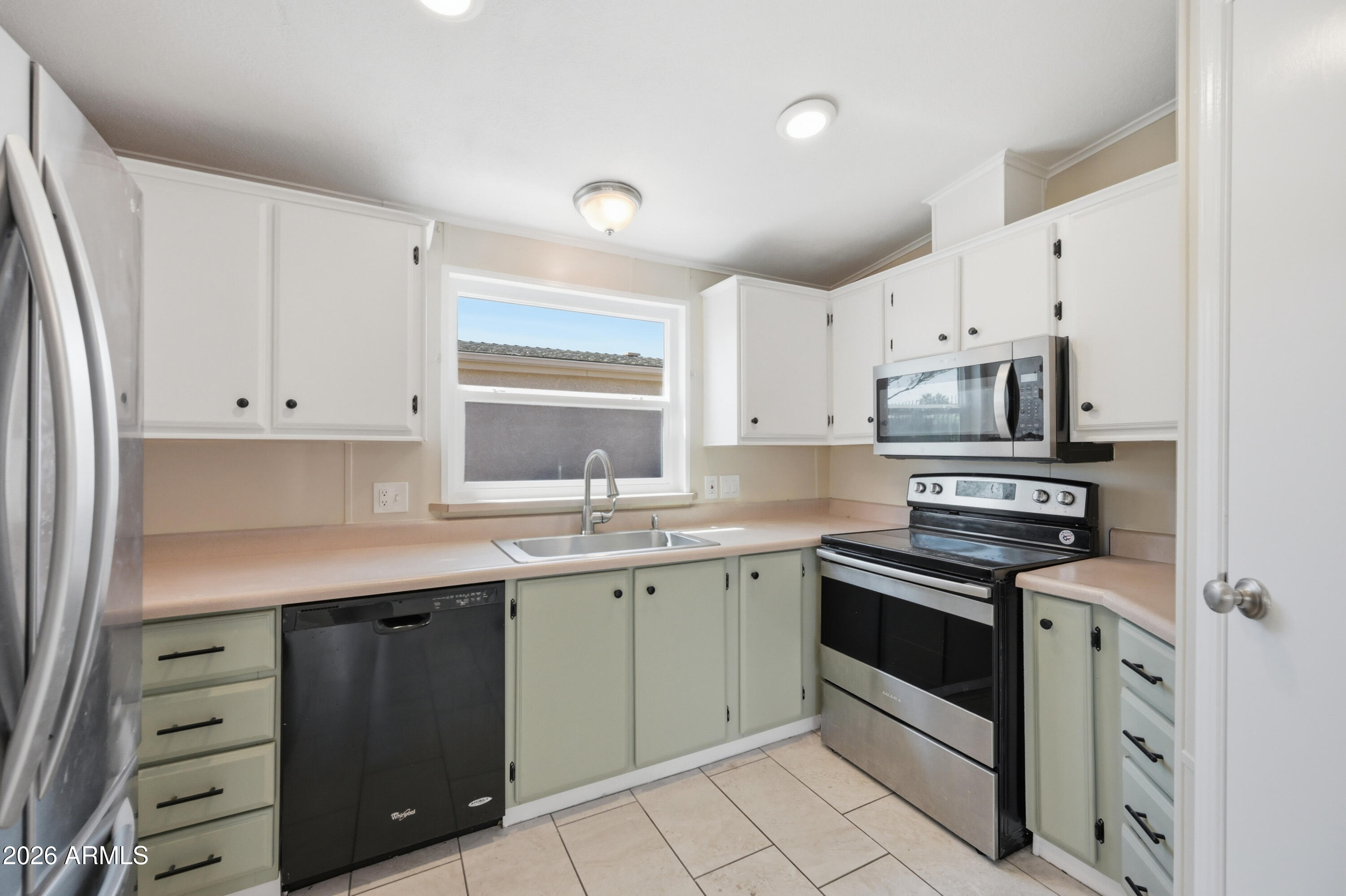 SUNBIRD  5  LOT 1-49 & TR A-H - Residential