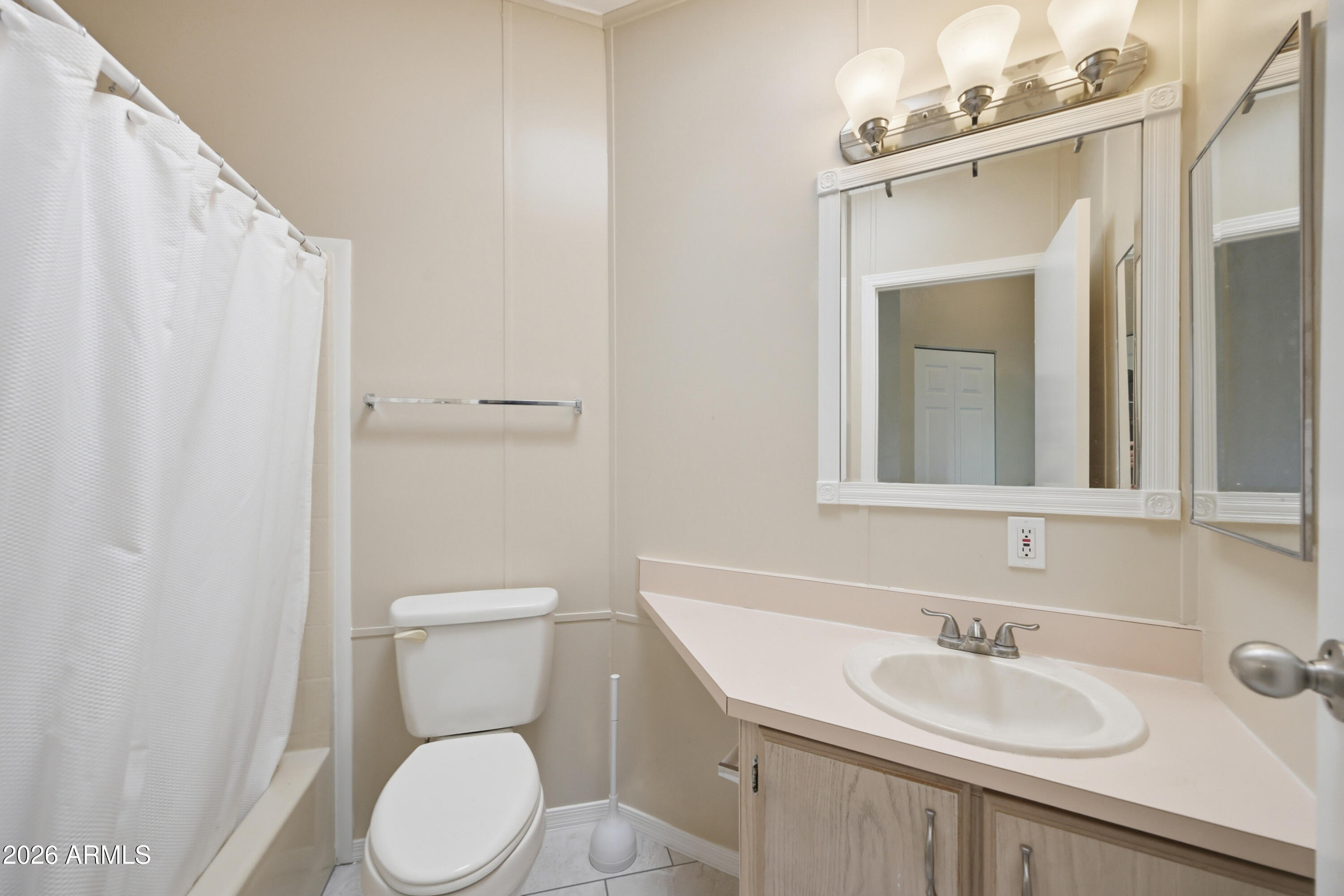SUNBIRD  5  LOT 1-49 & TR A-H - Residential