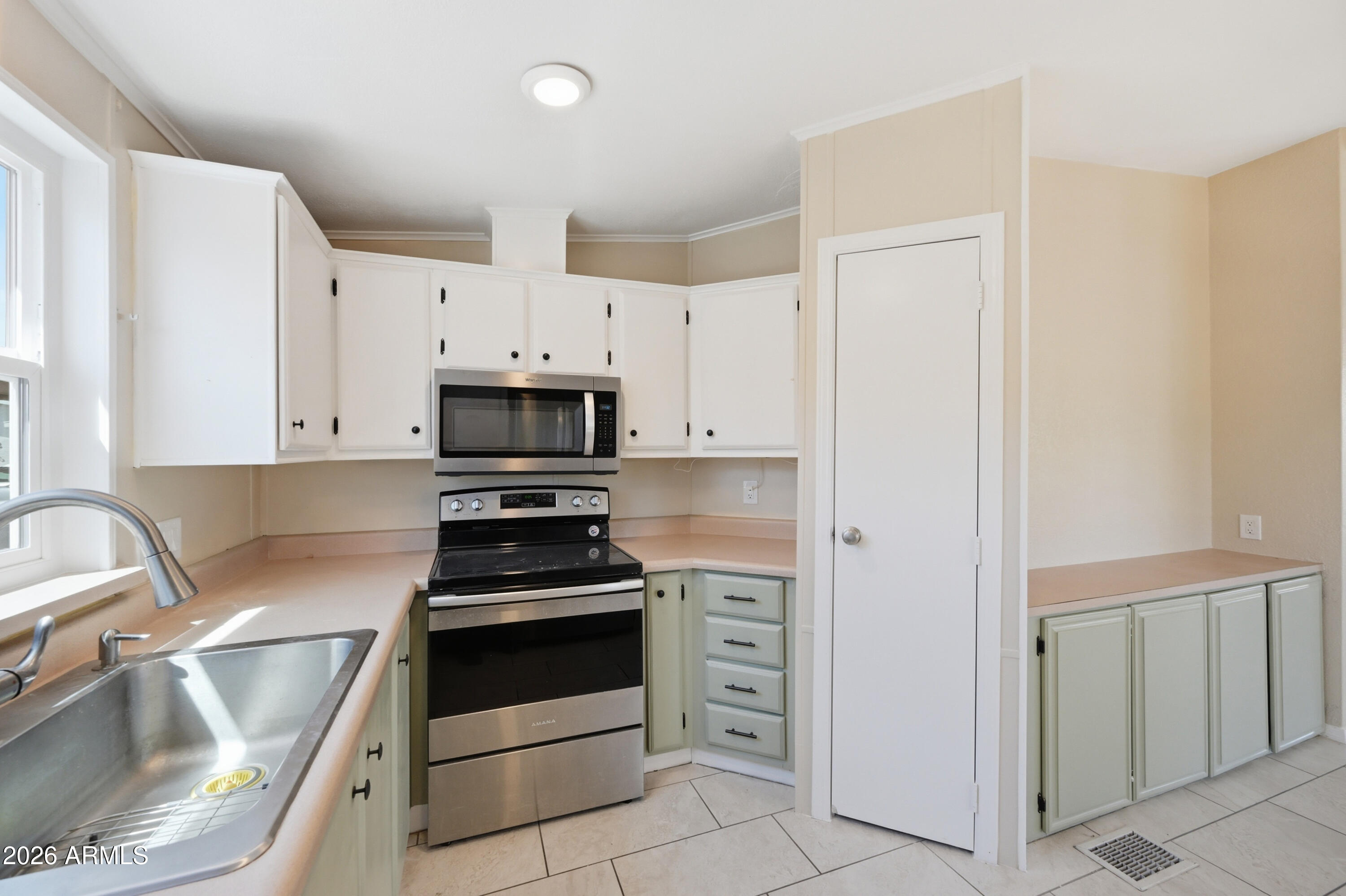 SUNBIRD  5  LOT 1-49 & TR A-H - Residential