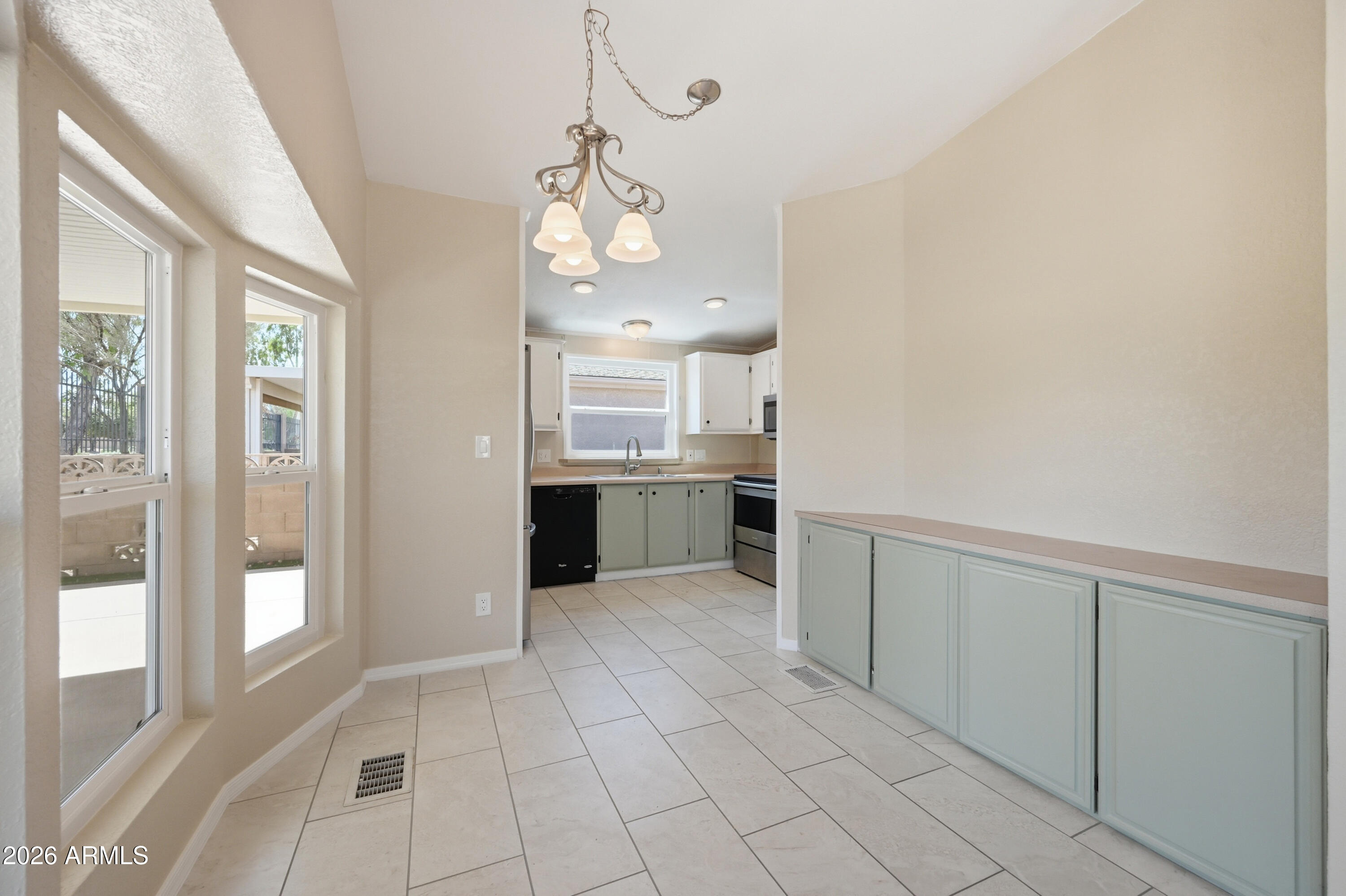 SUNBIRD  5  LOT 1-49 & TR A-H - Residential