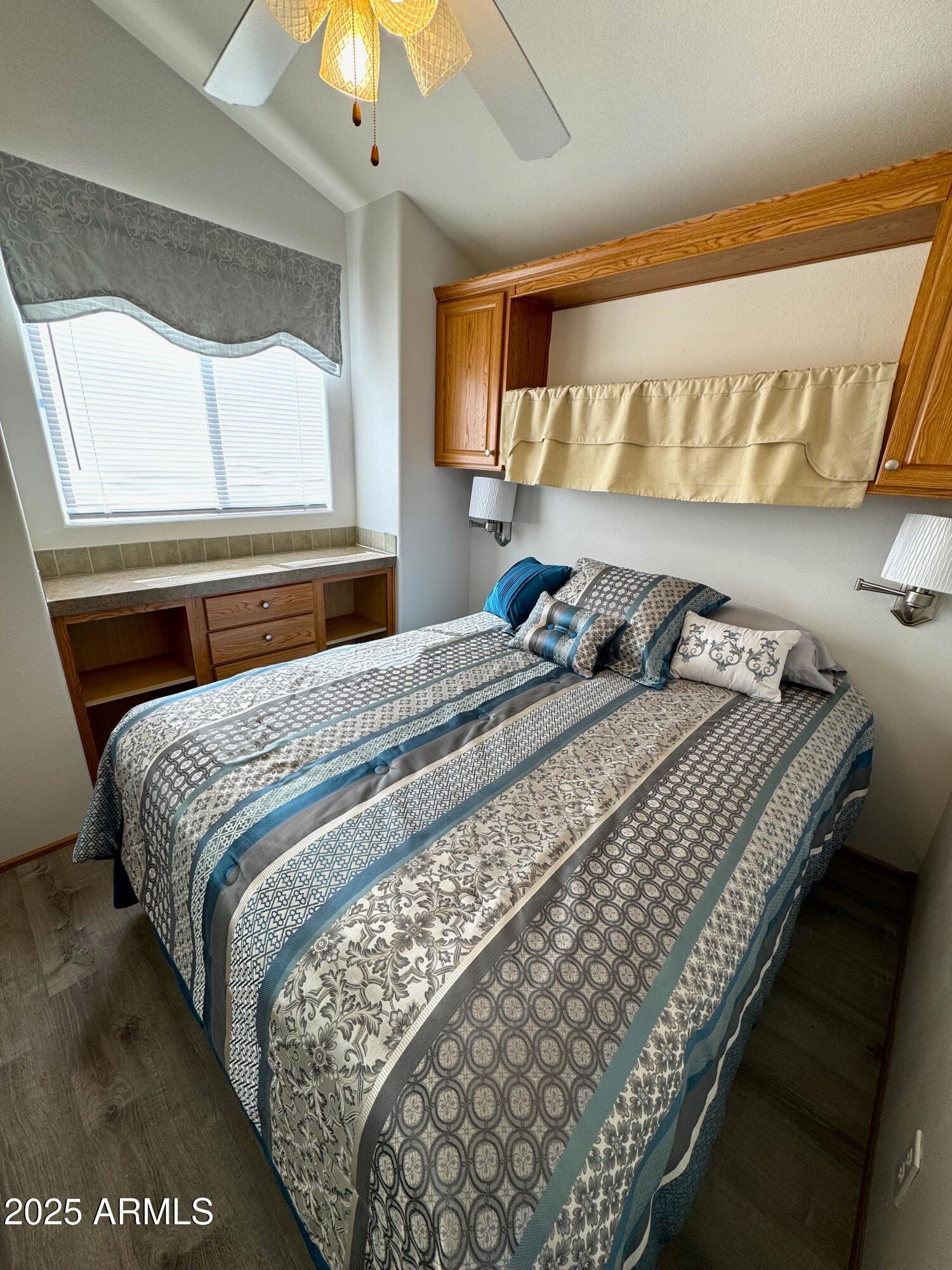 511 E PUEBLO DEL SOL --