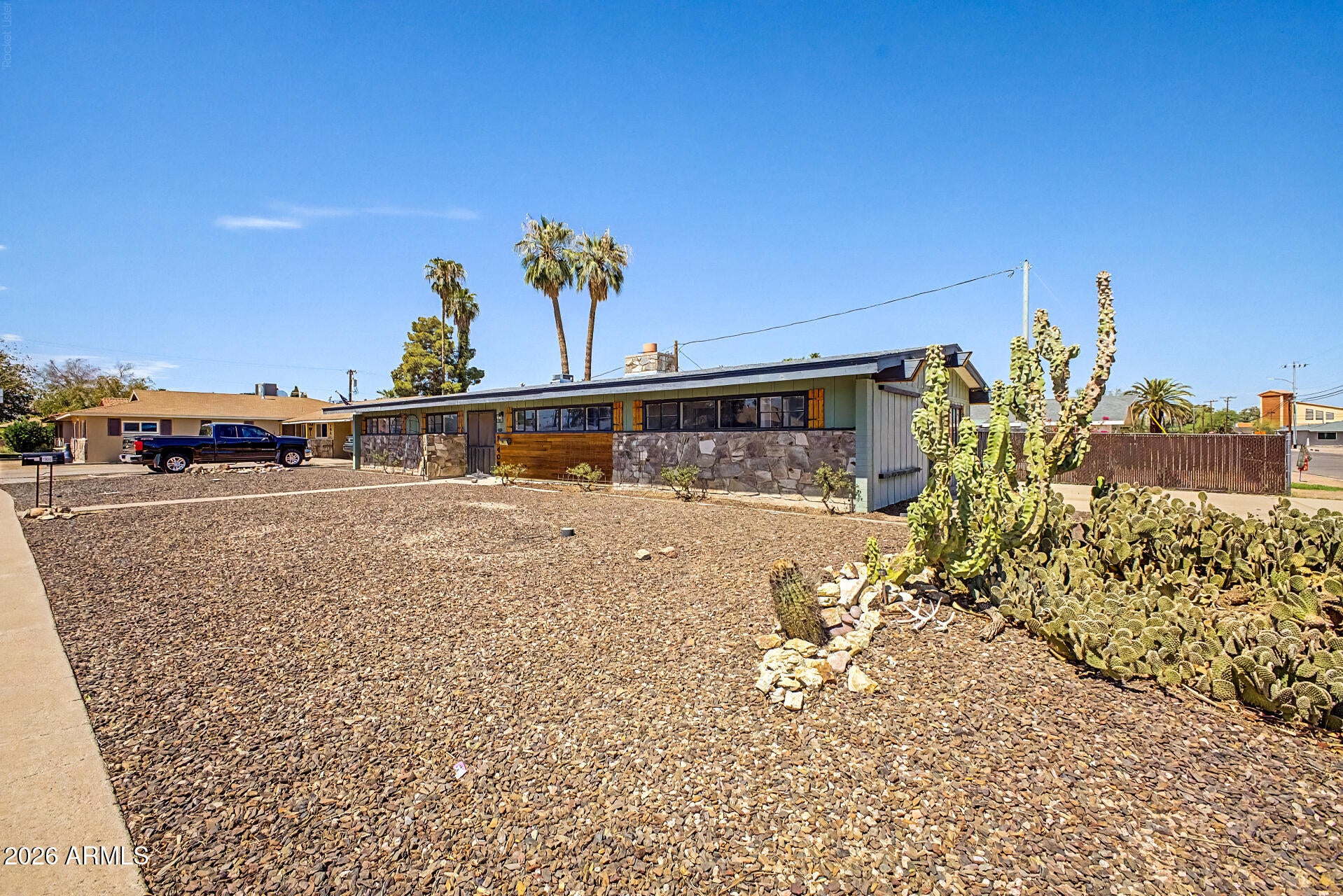 406 E PASEO DE PAULA --
