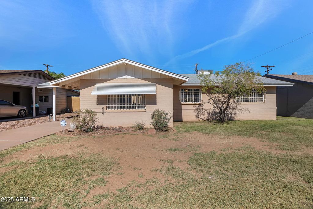 Photo of 2316 W Tuckey Lane, Phoenix, AZ 85015 (MLS # 6944473)