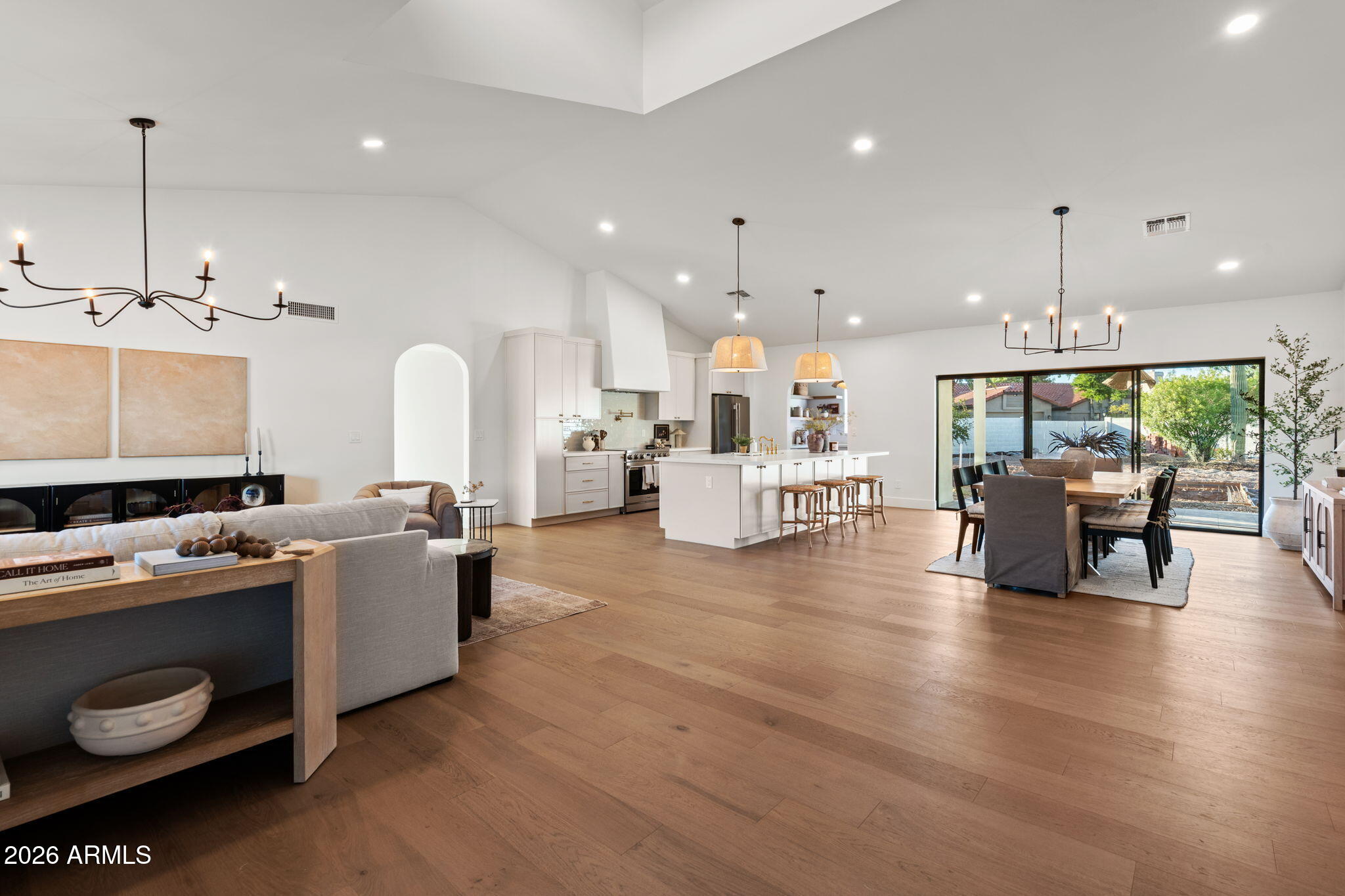 10572 E BELLA VISTA Drive