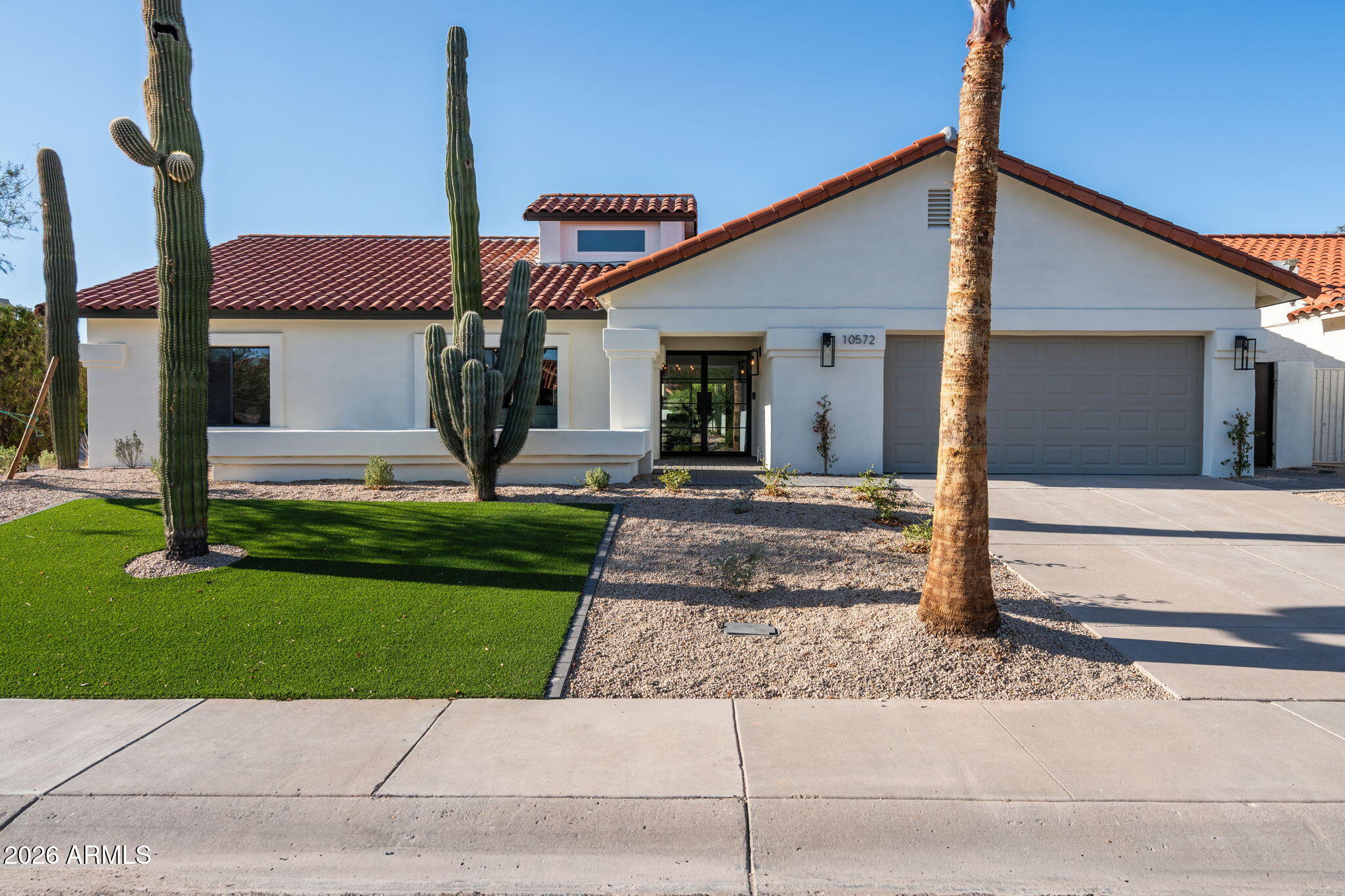 10572 E BELLA VISTA Drive