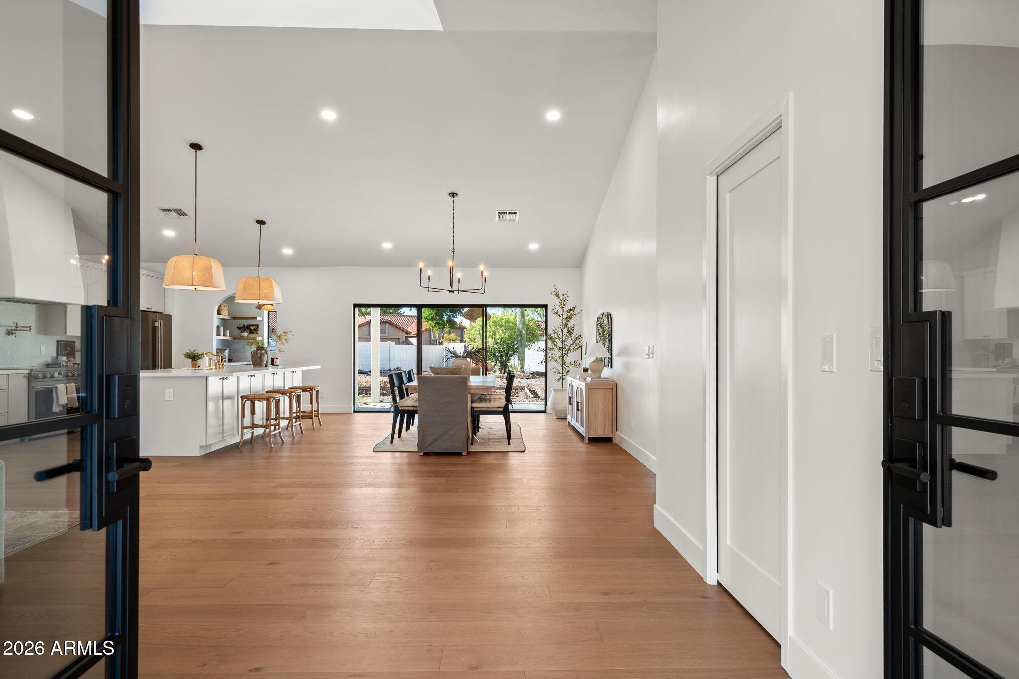 10572 E BELLA VISTA Drive