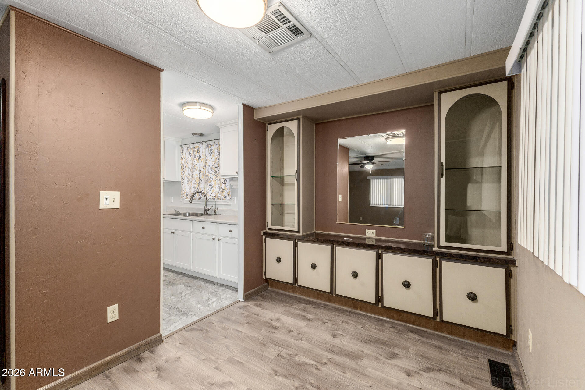 4065 E University Drive 358