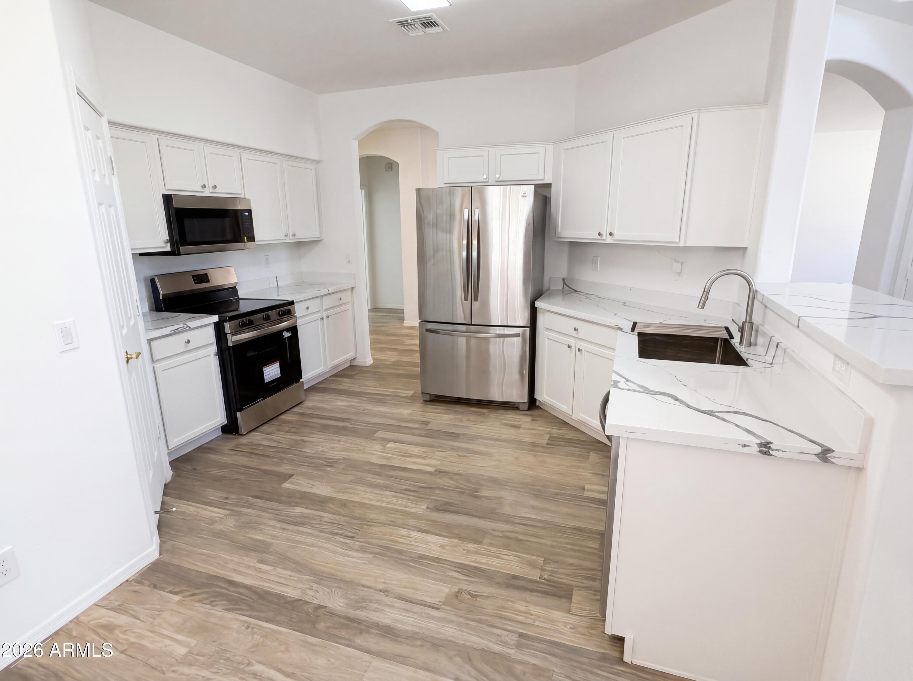 6764 W TETHER Trail