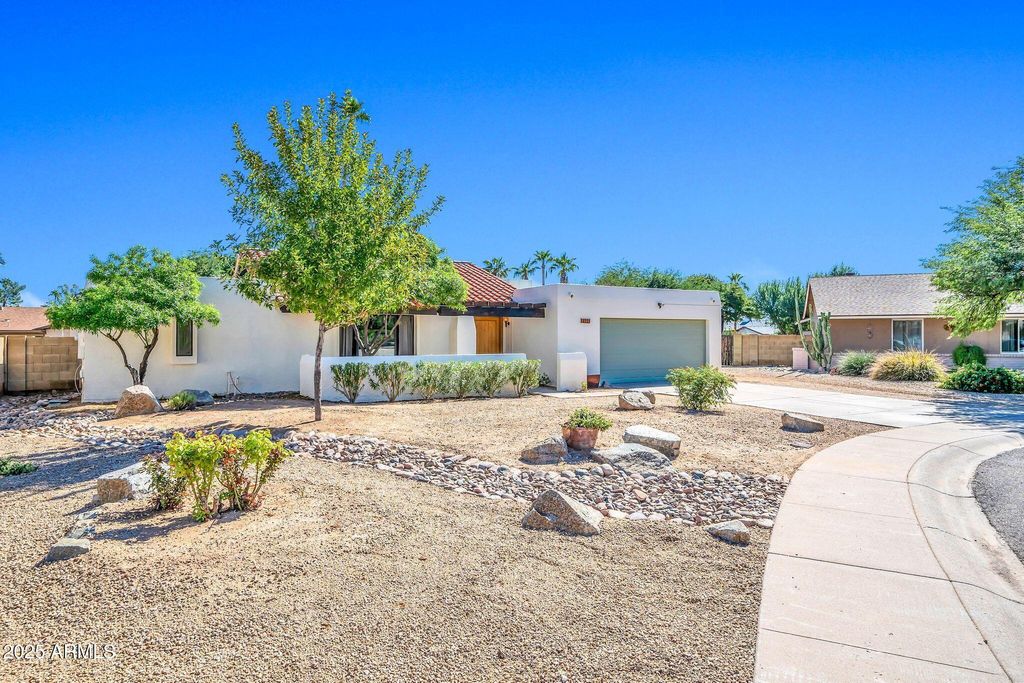 Photo of 14223 N 43rd Way, Phoenix, AZ 85032 (MLS # 6937277)