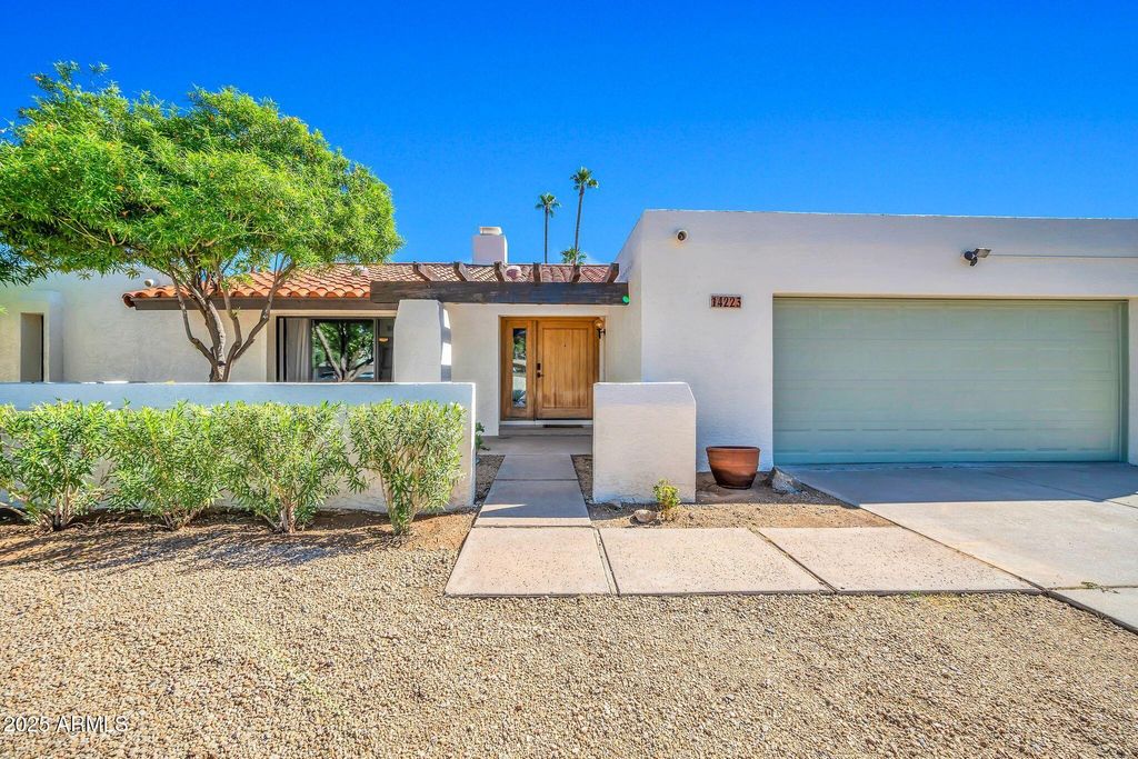 Photo of 14223 N 43rd Way, Phoenix, AZ 85032 (MLS # 6937277)