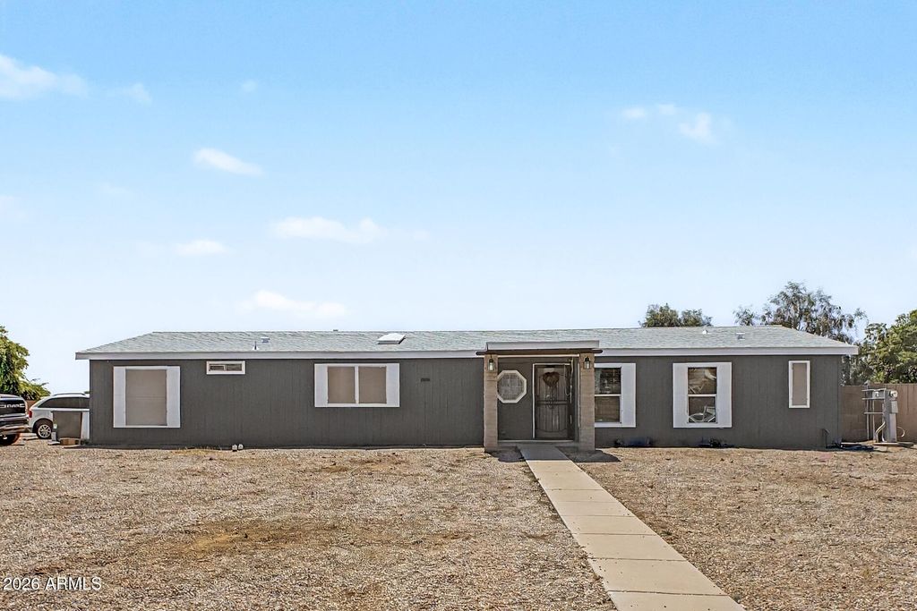 Photo of 41300 N Rabbit Brush Trail, San Tan Valley, AZ 85140 (MLS # 7013999)