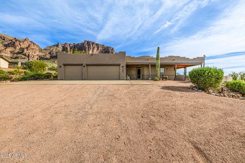 3083 N HERRALA Way Apache Junction AZ 85119