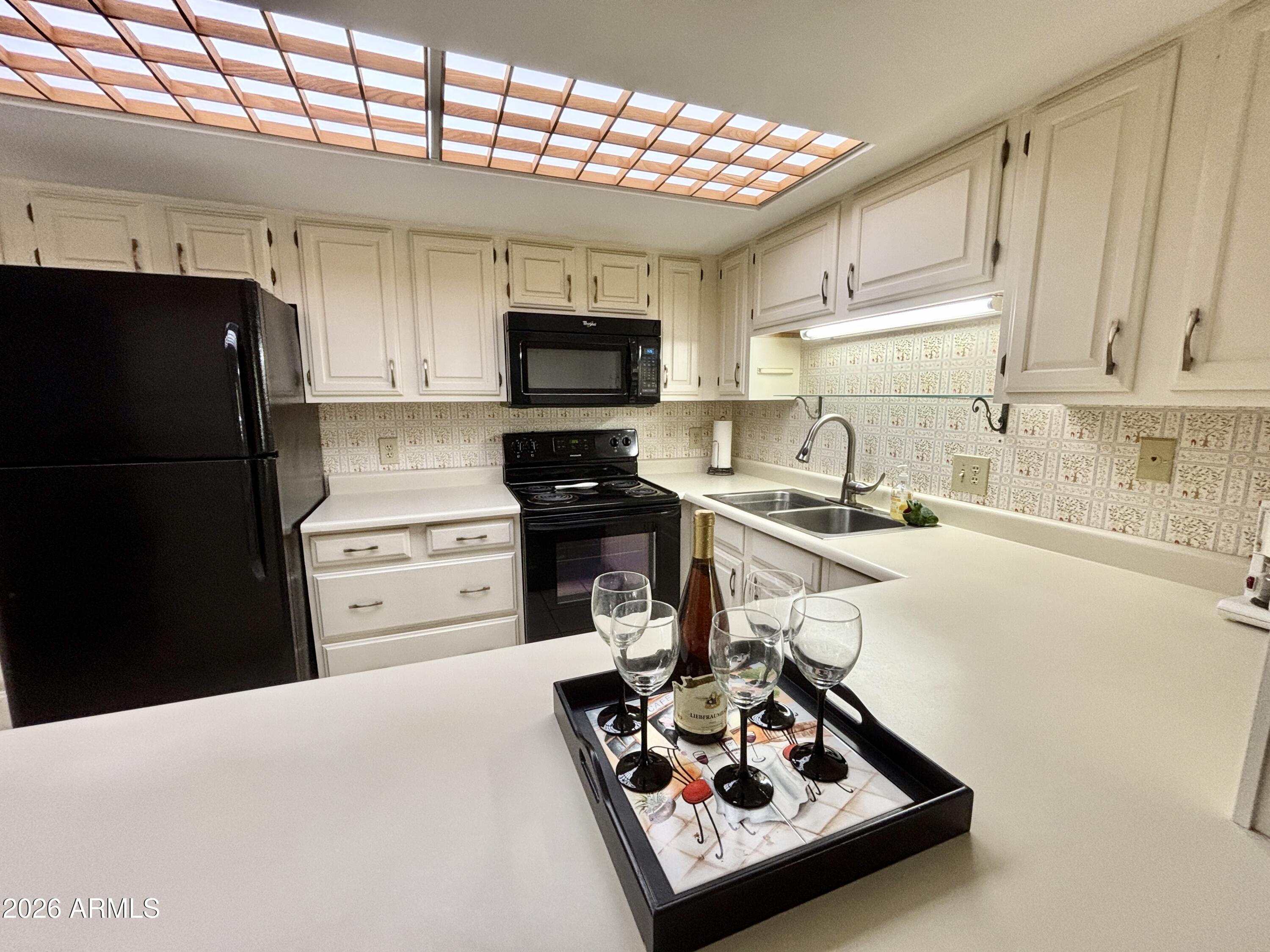 10330 W THUNDERBIRD Boulevard C203