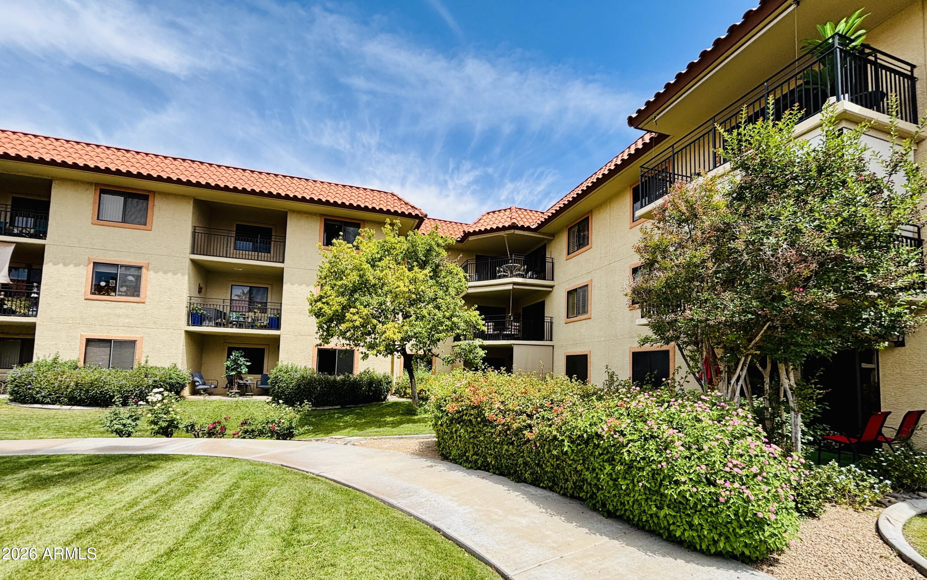 10330 W THUNDERBIRD Boulevard C203