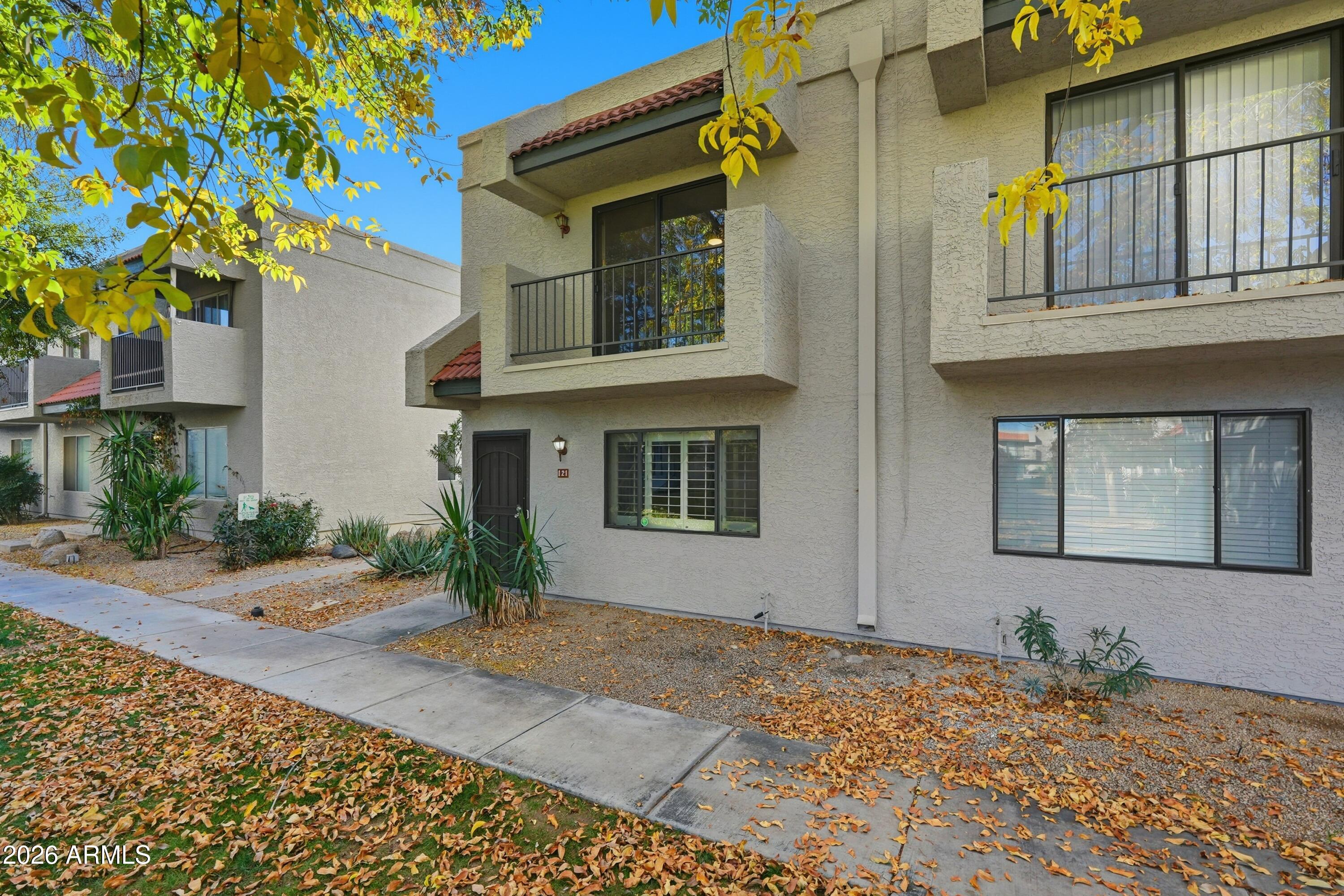 18239 N 40TH Street 121